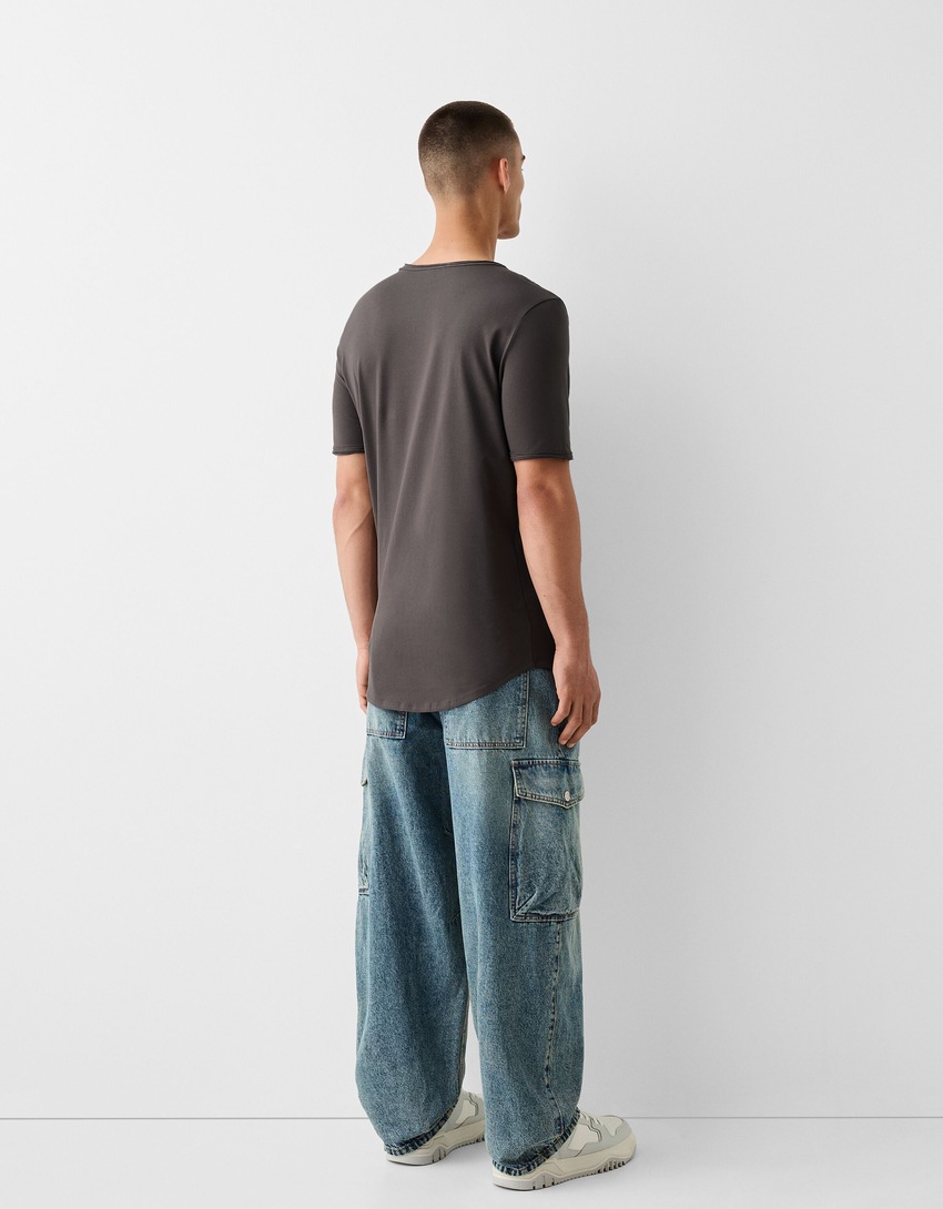 טי שירט Slim fit עם שרוול קצר-אפור-1