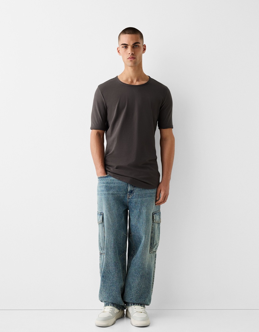טי שירט Slim fit עם שרוול קצר-אפור-3