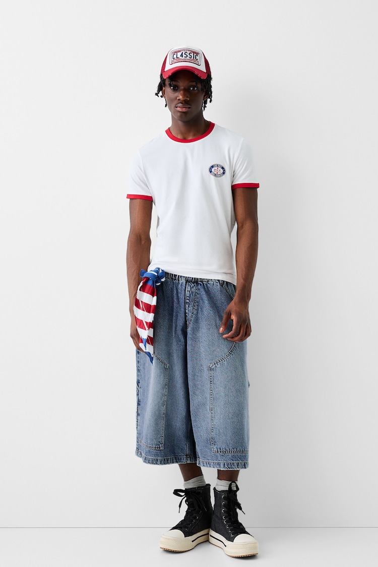 Jeans-Bermudas im Baggy-Hosen-Stil mit farblich abgesetztem Bund