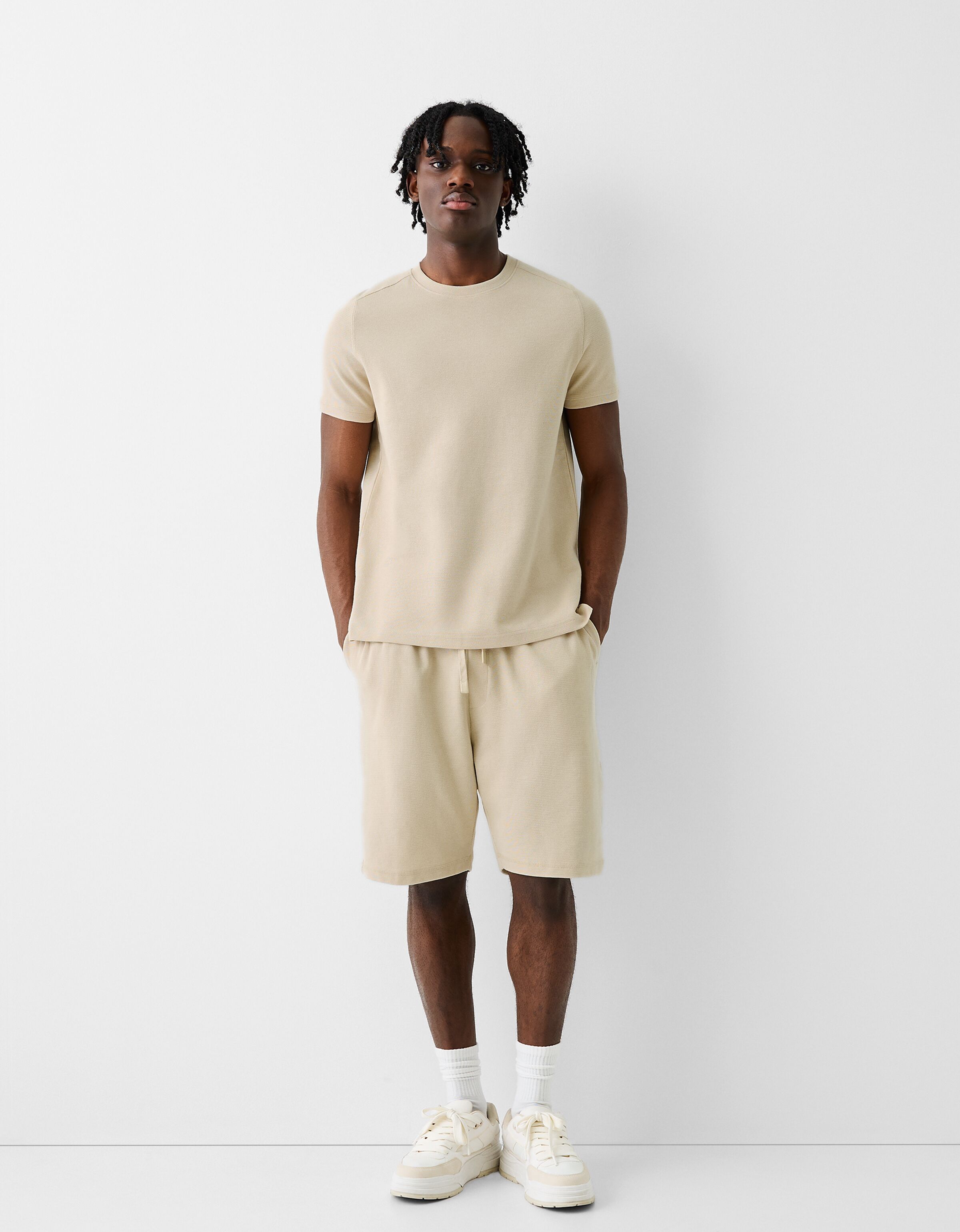 Relaxed fit plush textured Bermuda shorts Men Bershka