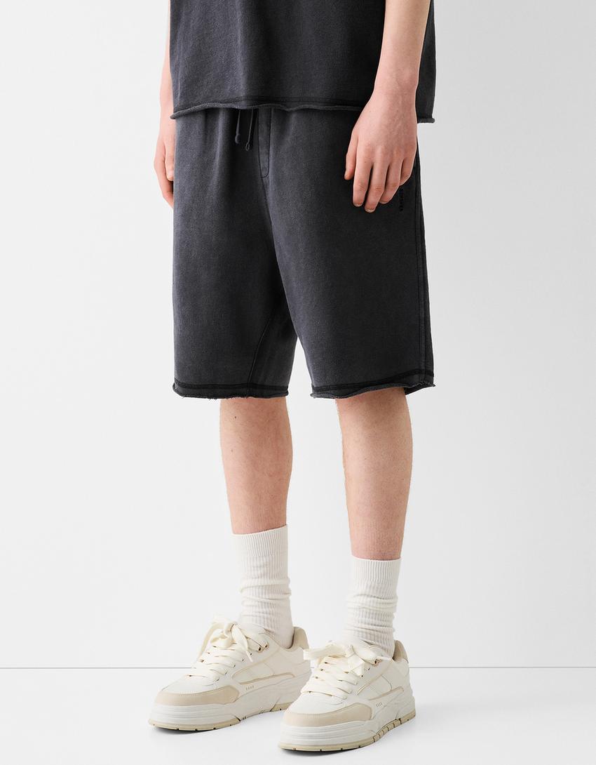 Soluk efektli pamuklu bermuda şort-Siyah-1