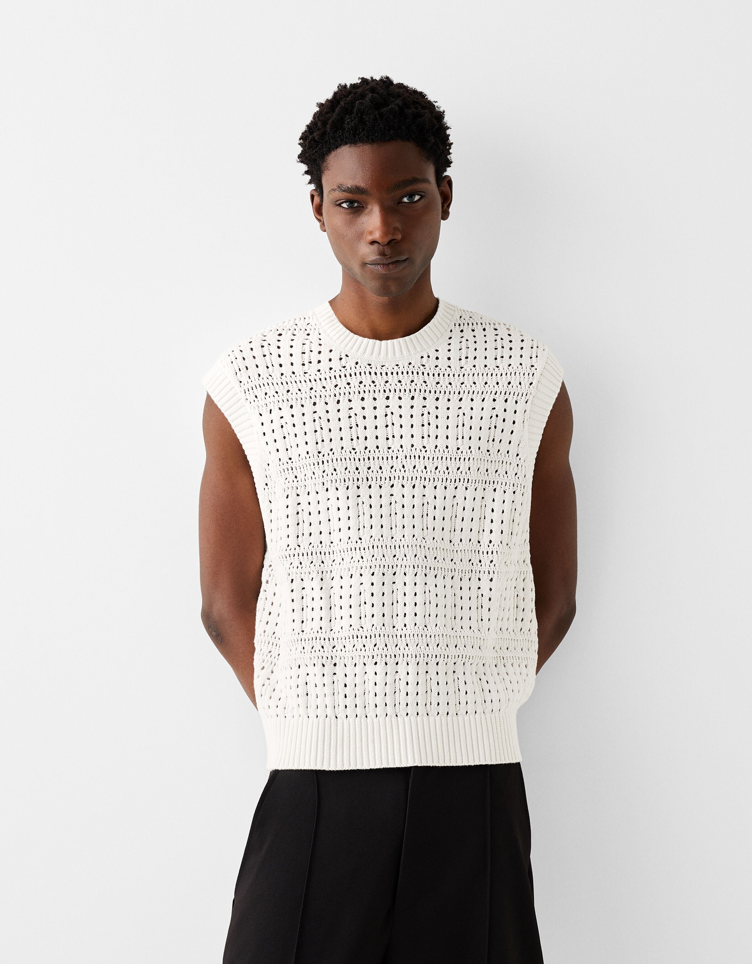 Textured open-knit vest - Vests - Men | Bershka