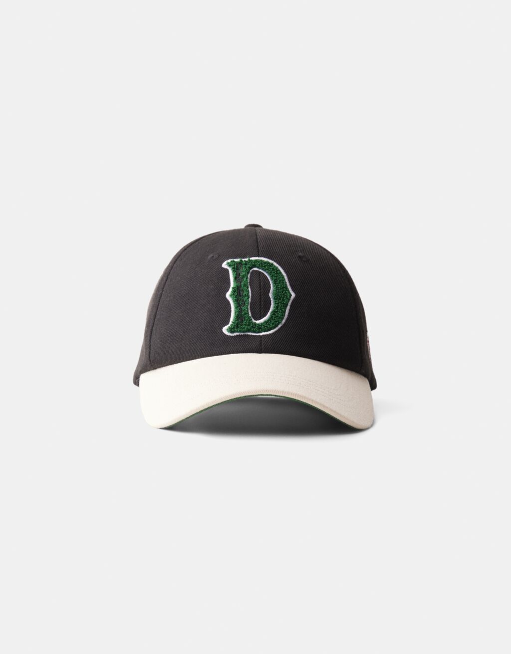 Embroidered varsity cap New Men Bershka