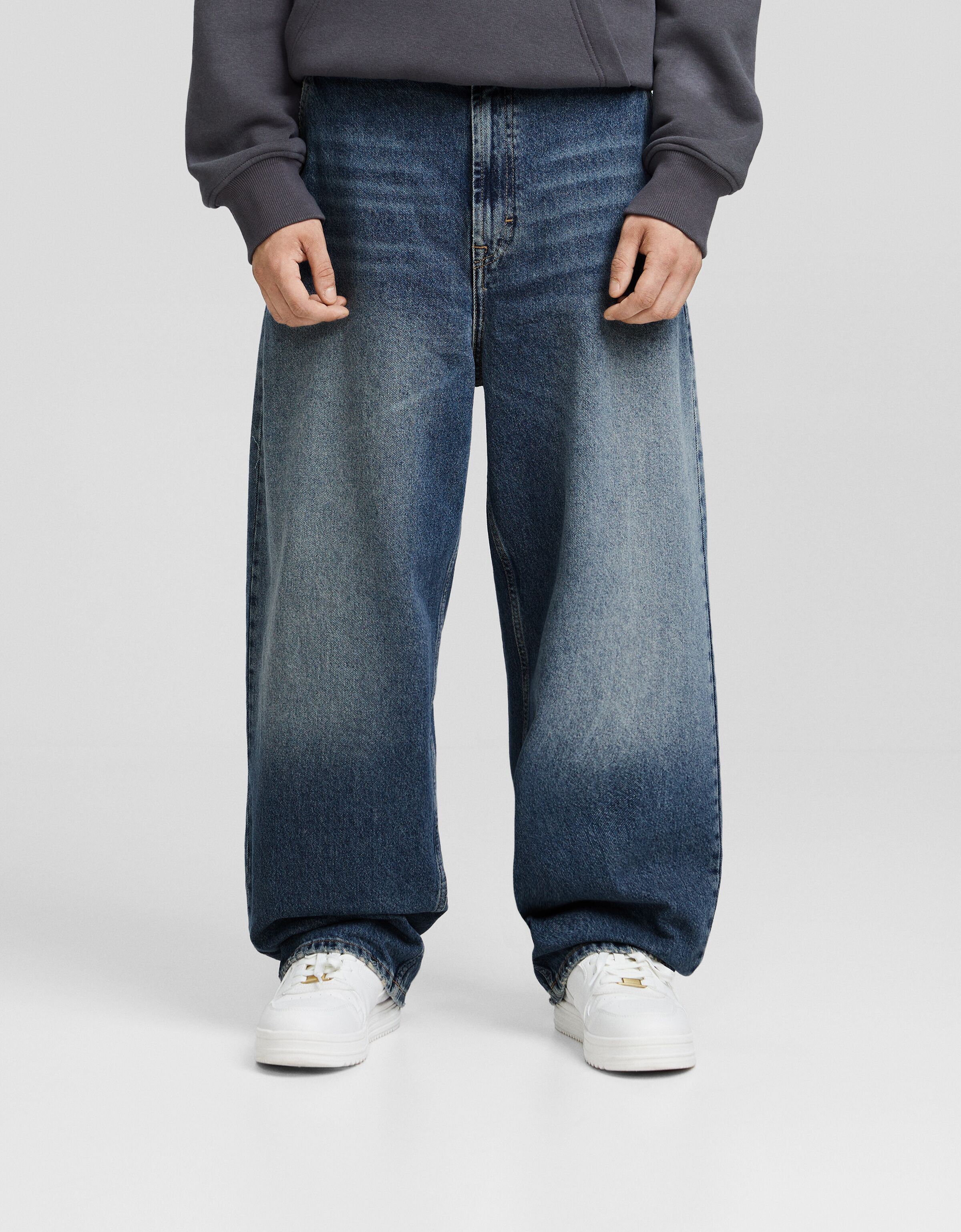 Jeans skater fit efecto lavado New Hombre Bershka