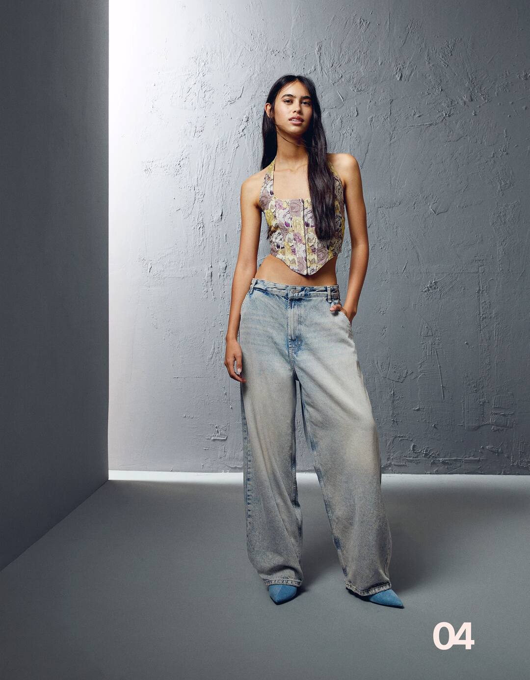 Faded-effect skater fit jeans