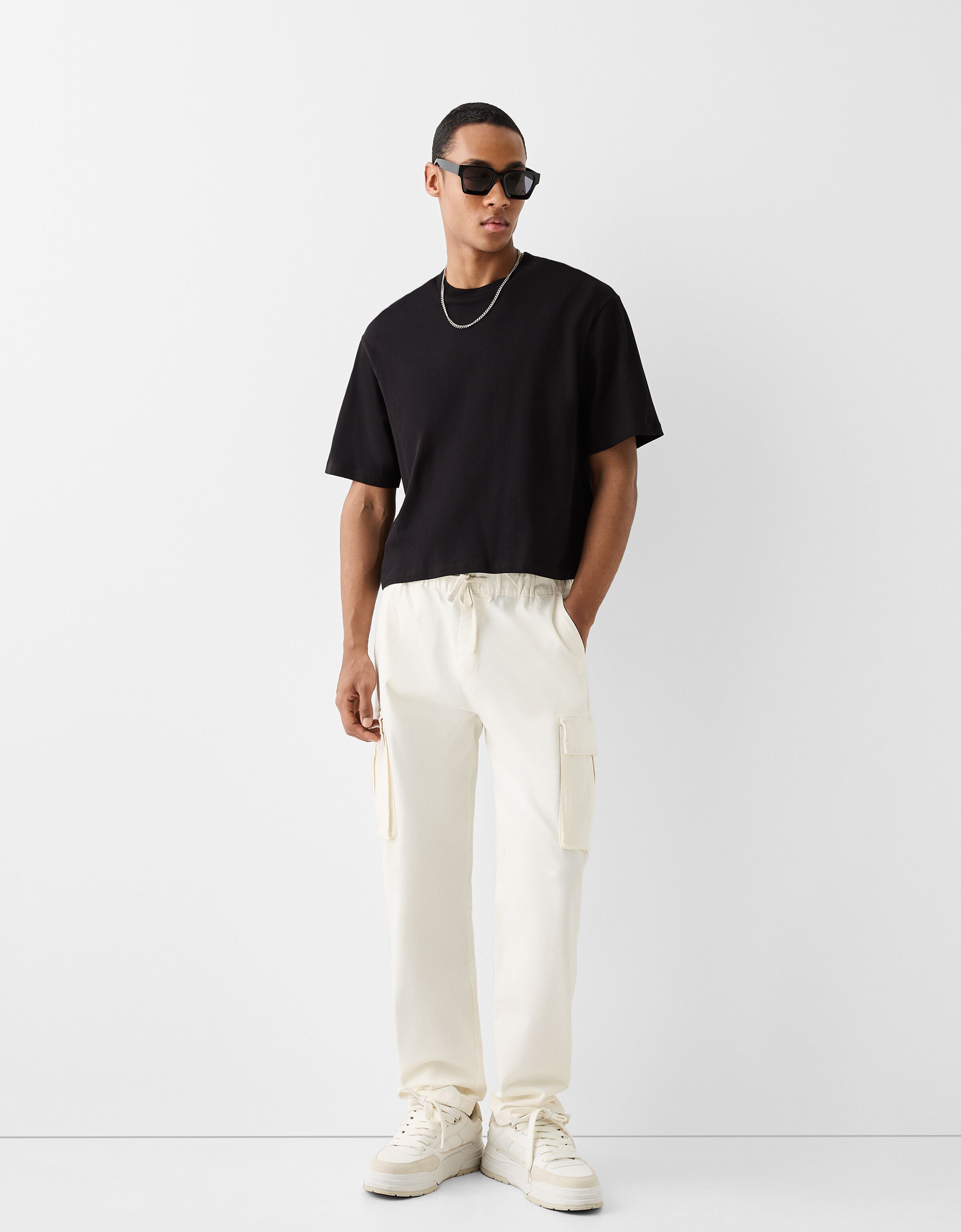 Cal as cargo com algod o Cal as Homem Bershka