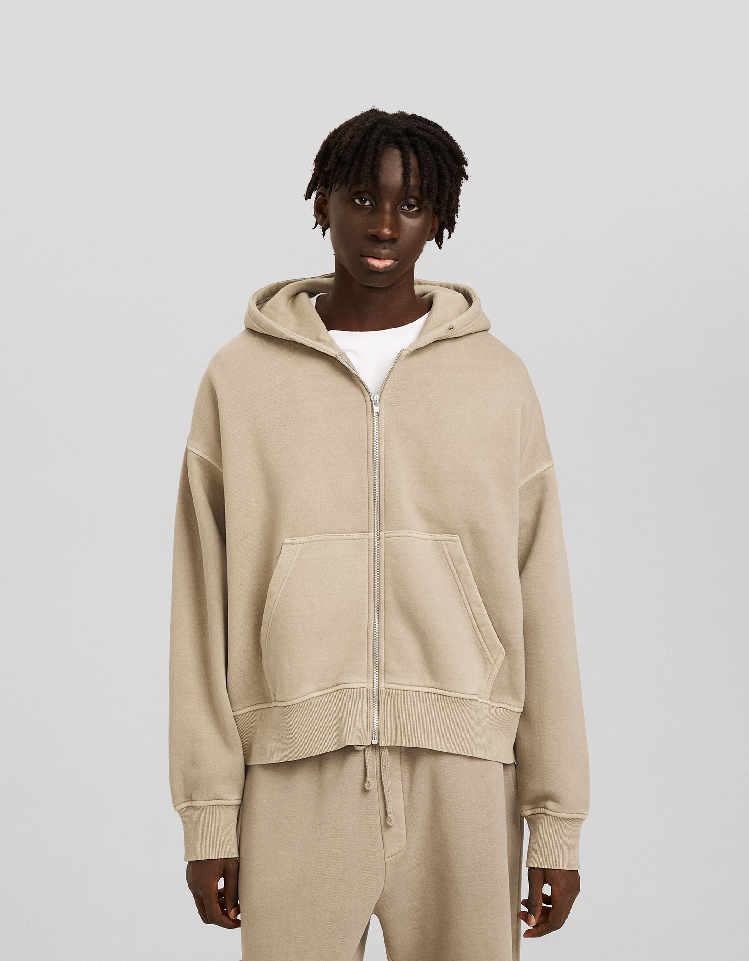 Faded cropped zip-up hoodie - Sweatshirts & Hoodies - Men | Bershka