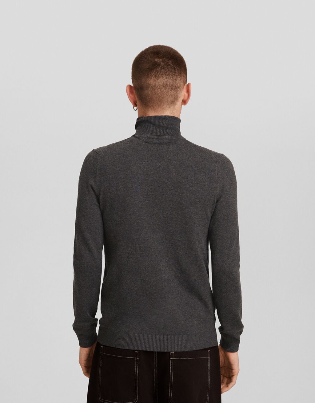 Thin deals gray sweater