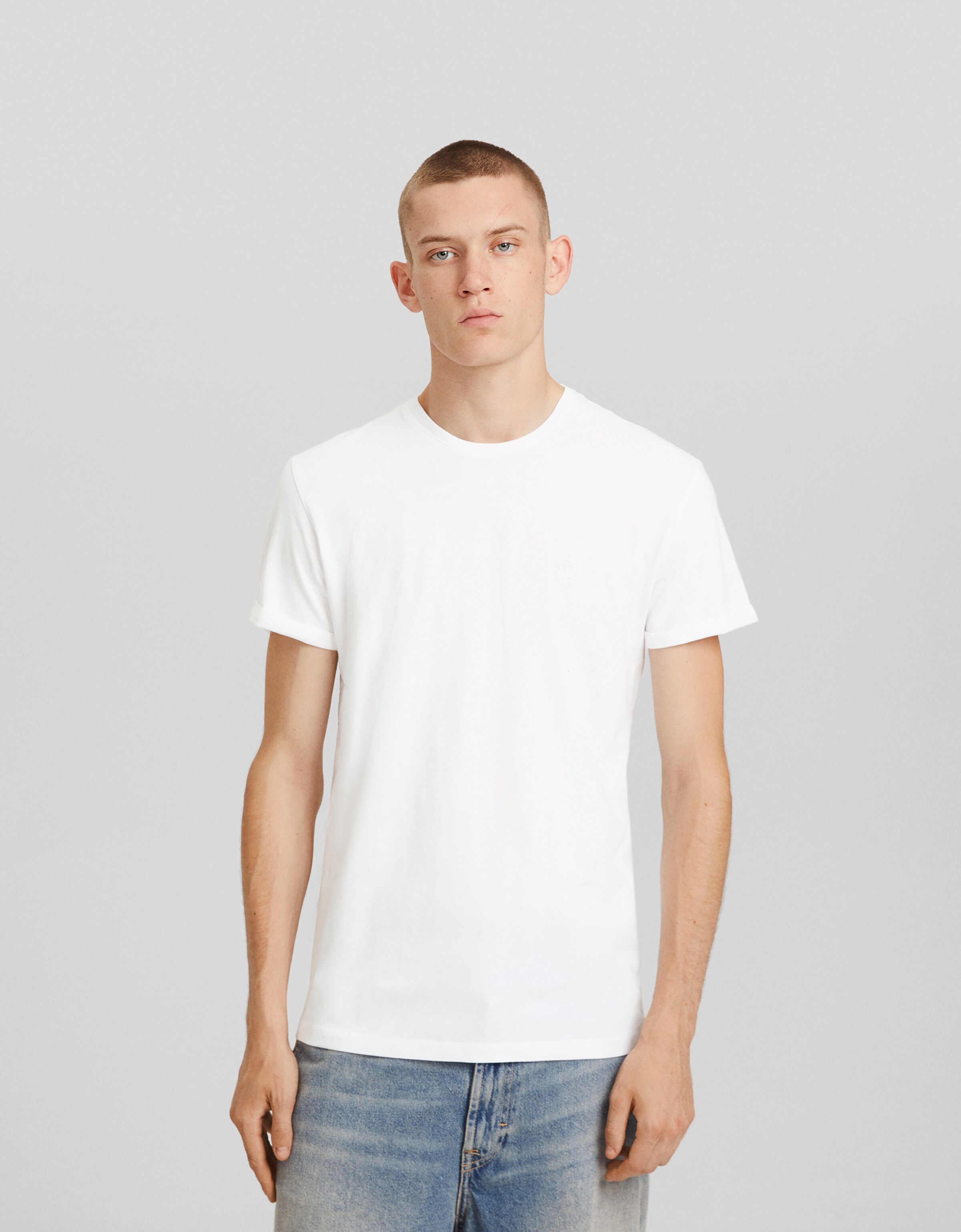 Plain white t 2024 shirt muscle fit