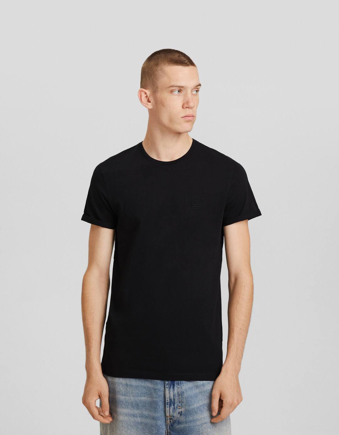Muscle fit short sleeve T-shirt
