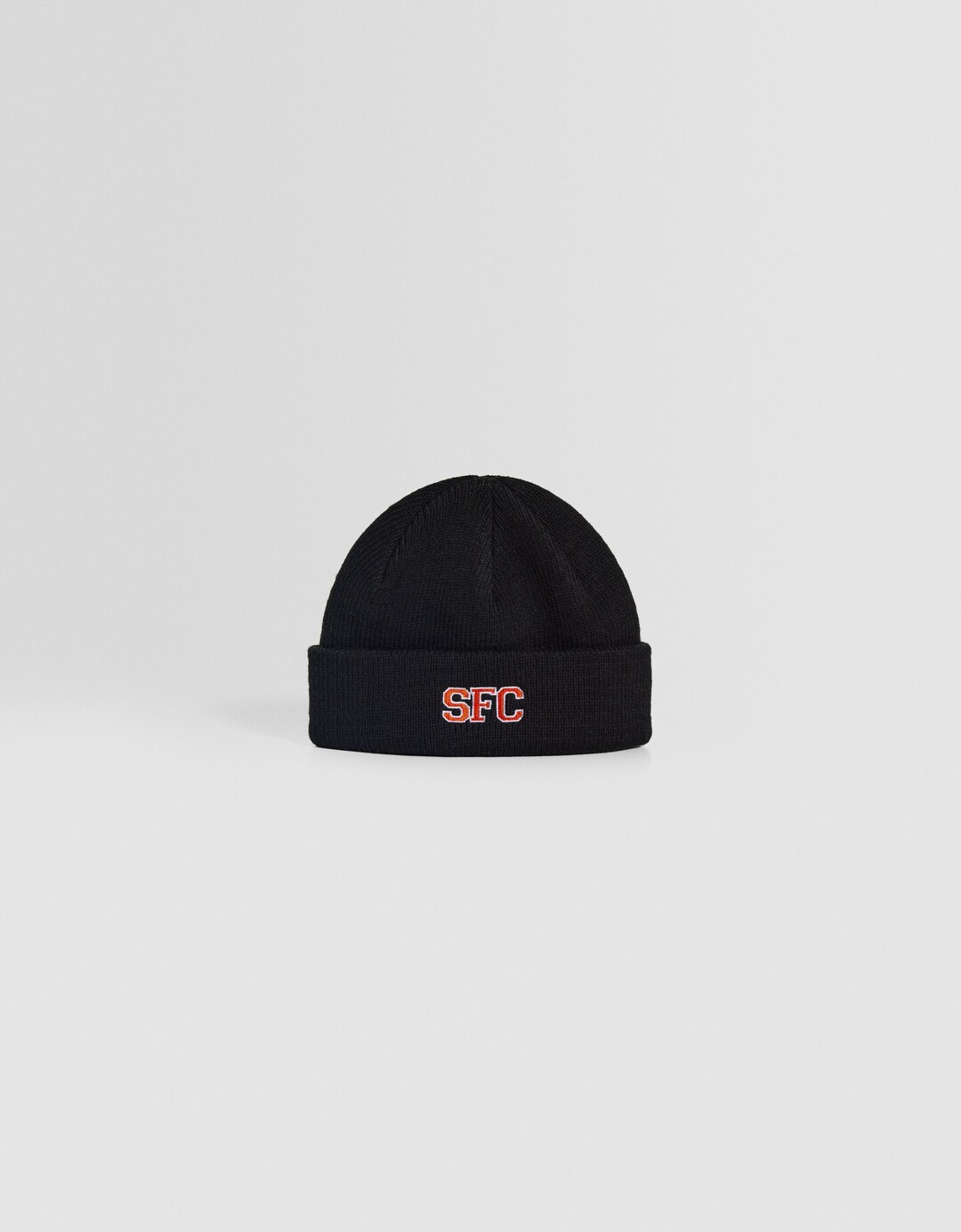Short varsity beanie