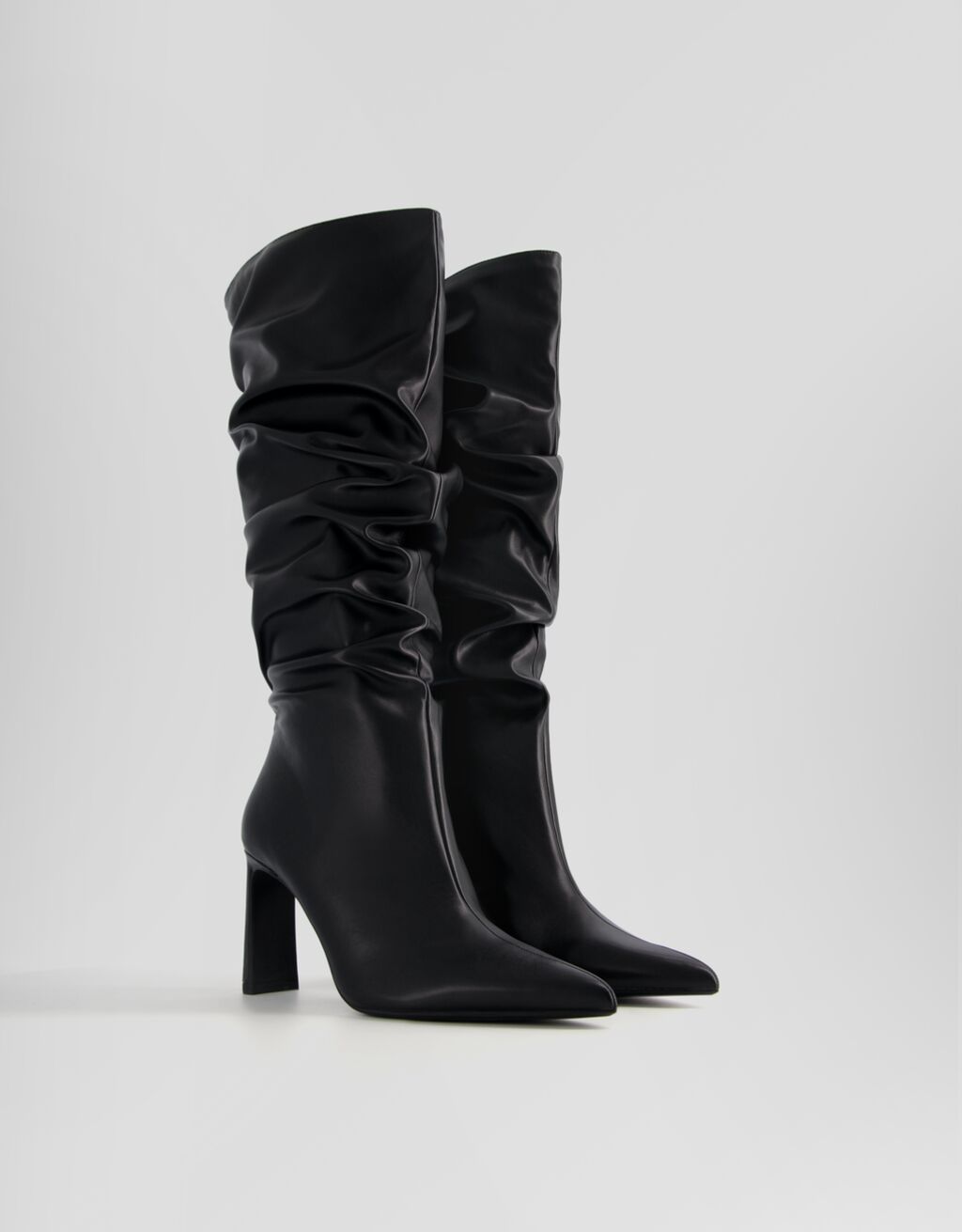 Slouchy online heeled boots