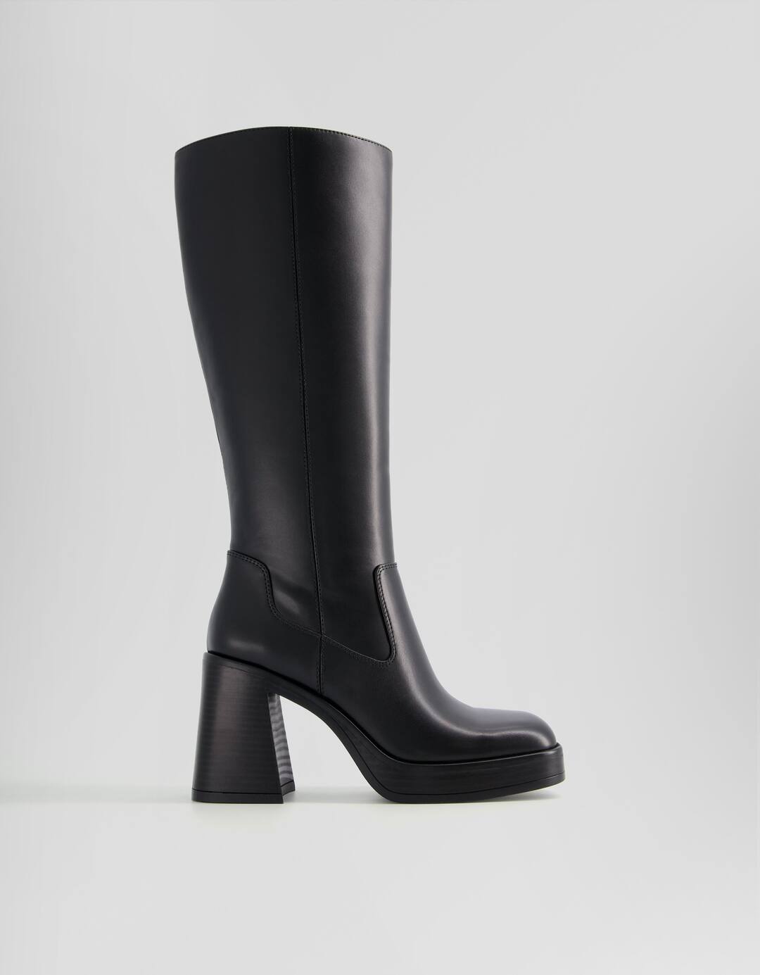 Block-heel platform boots