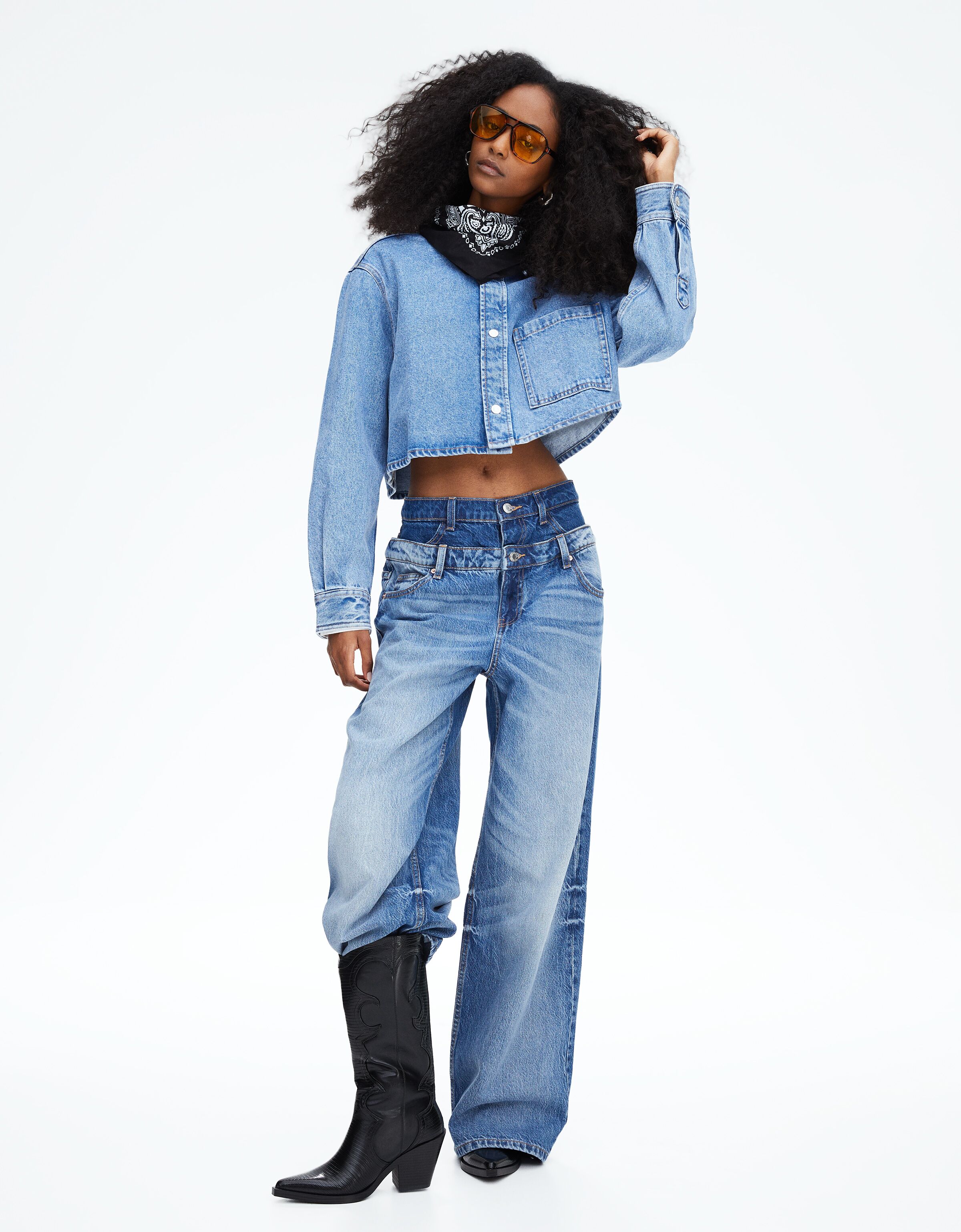 Contrast embroidered high heel cowboy boots Shoes Women Bershka