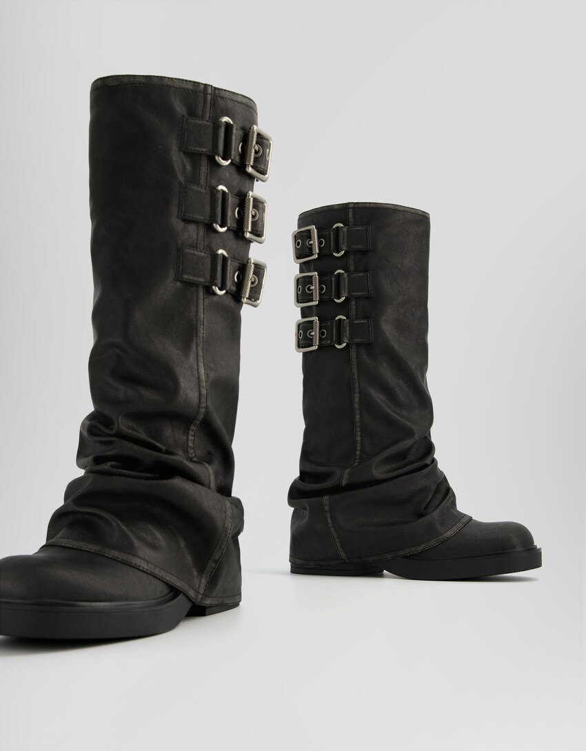 Flat slouchy biker boots with buckles Women Bershka