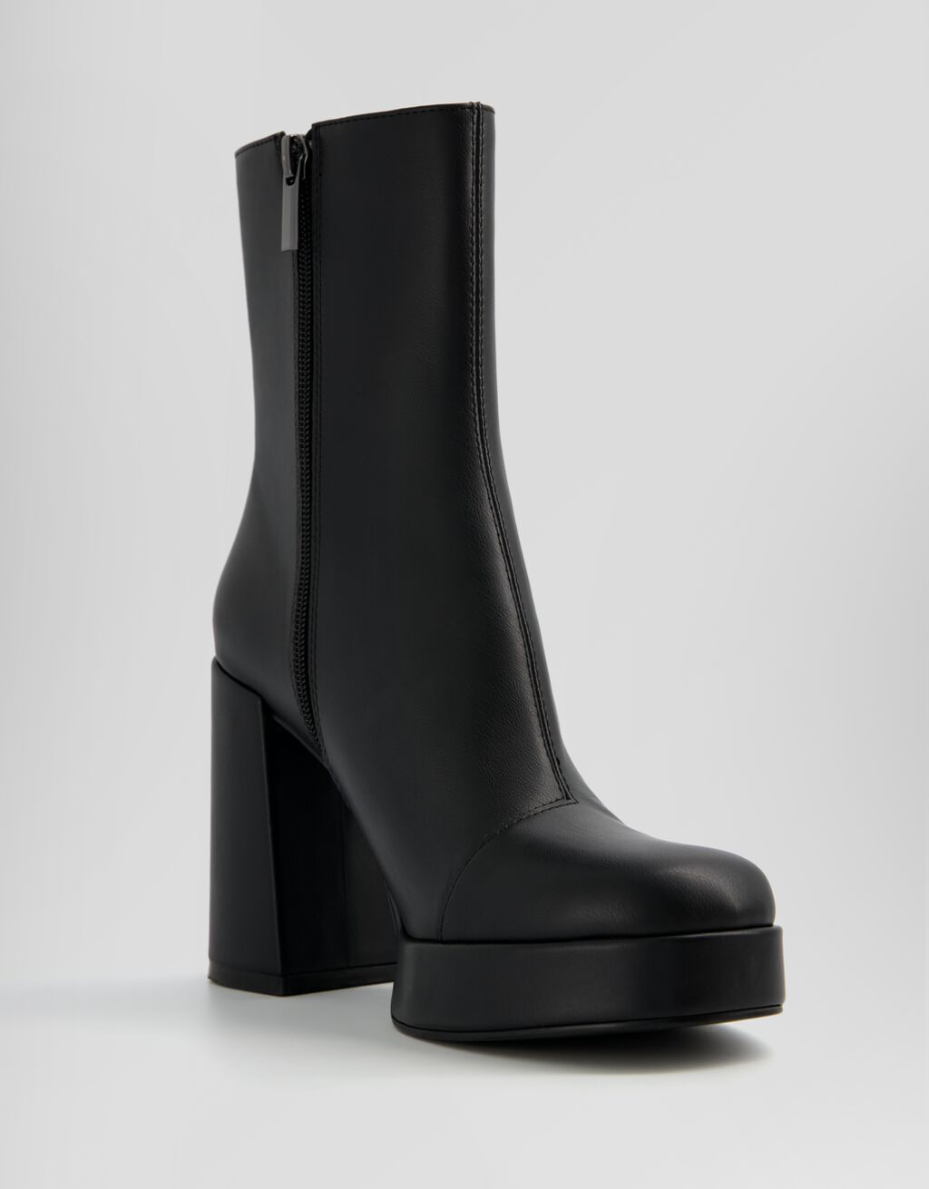 Block heel platform ankle boots Women Bershka