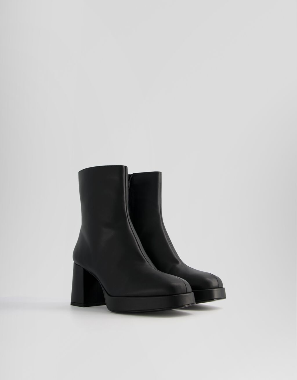 Low heel sale platform boots