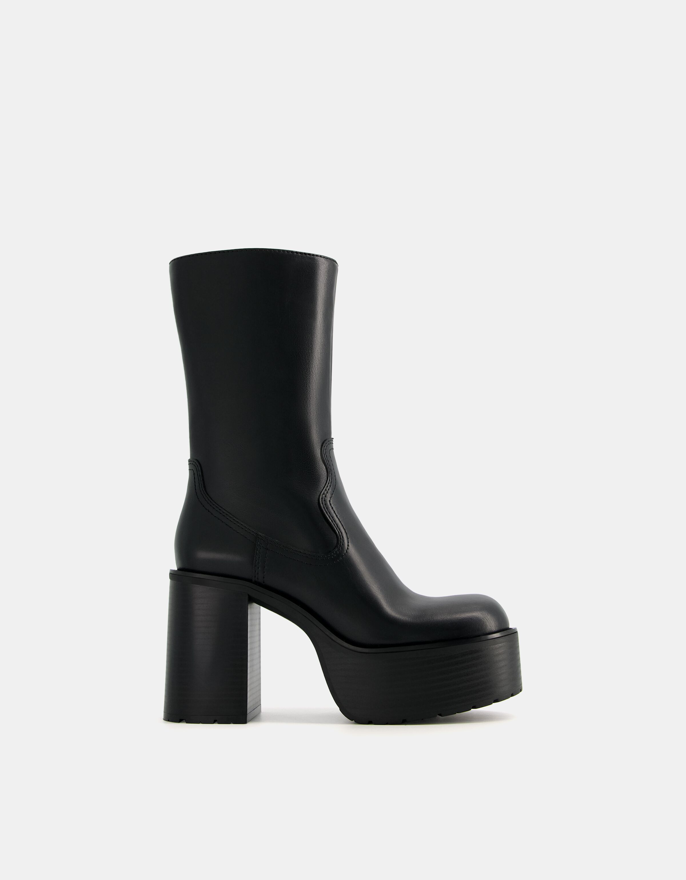 Acne studios hotsell iggy boots