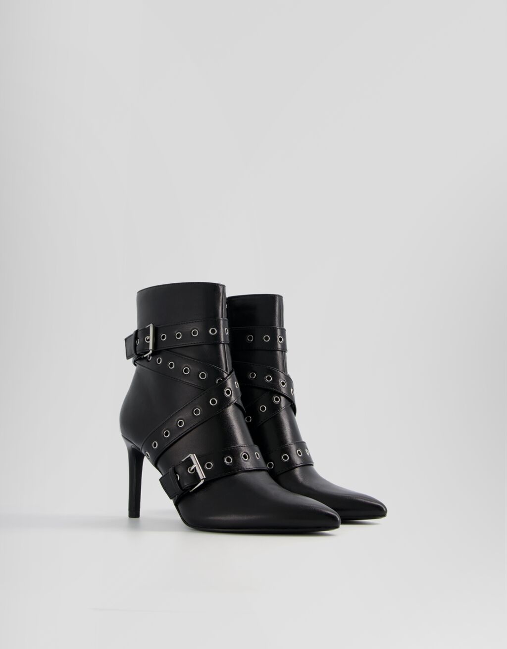 Bottines talon aiguille avec lani res clous et boucles