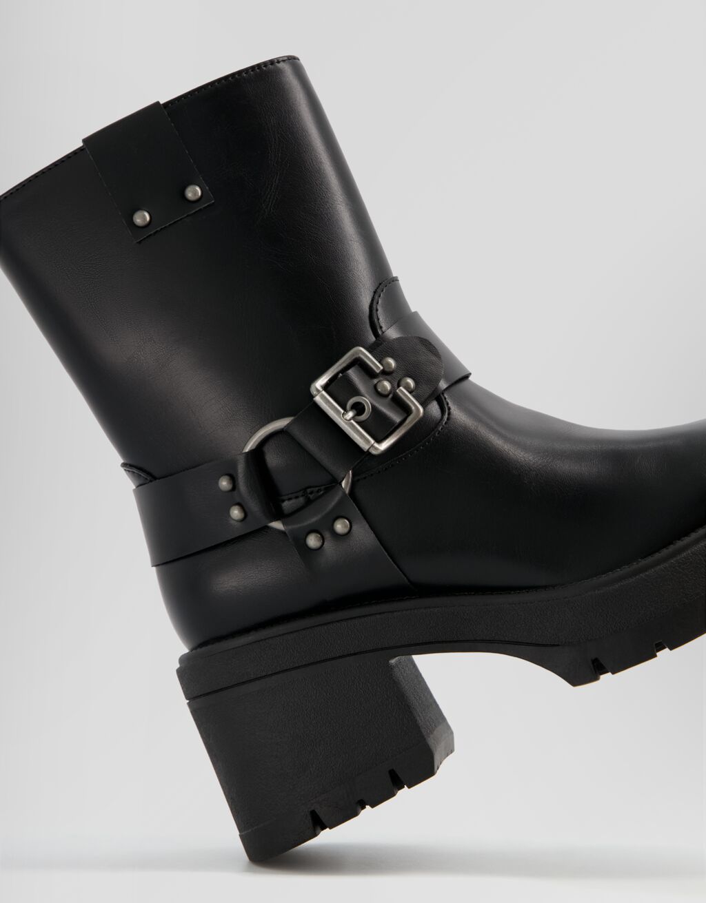 Heeled biker ankle boots with buckles Women Bershka