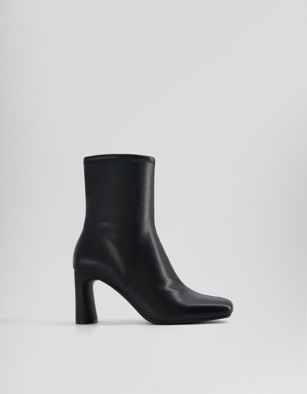 Bottines moulantes talon midi-Noir-4