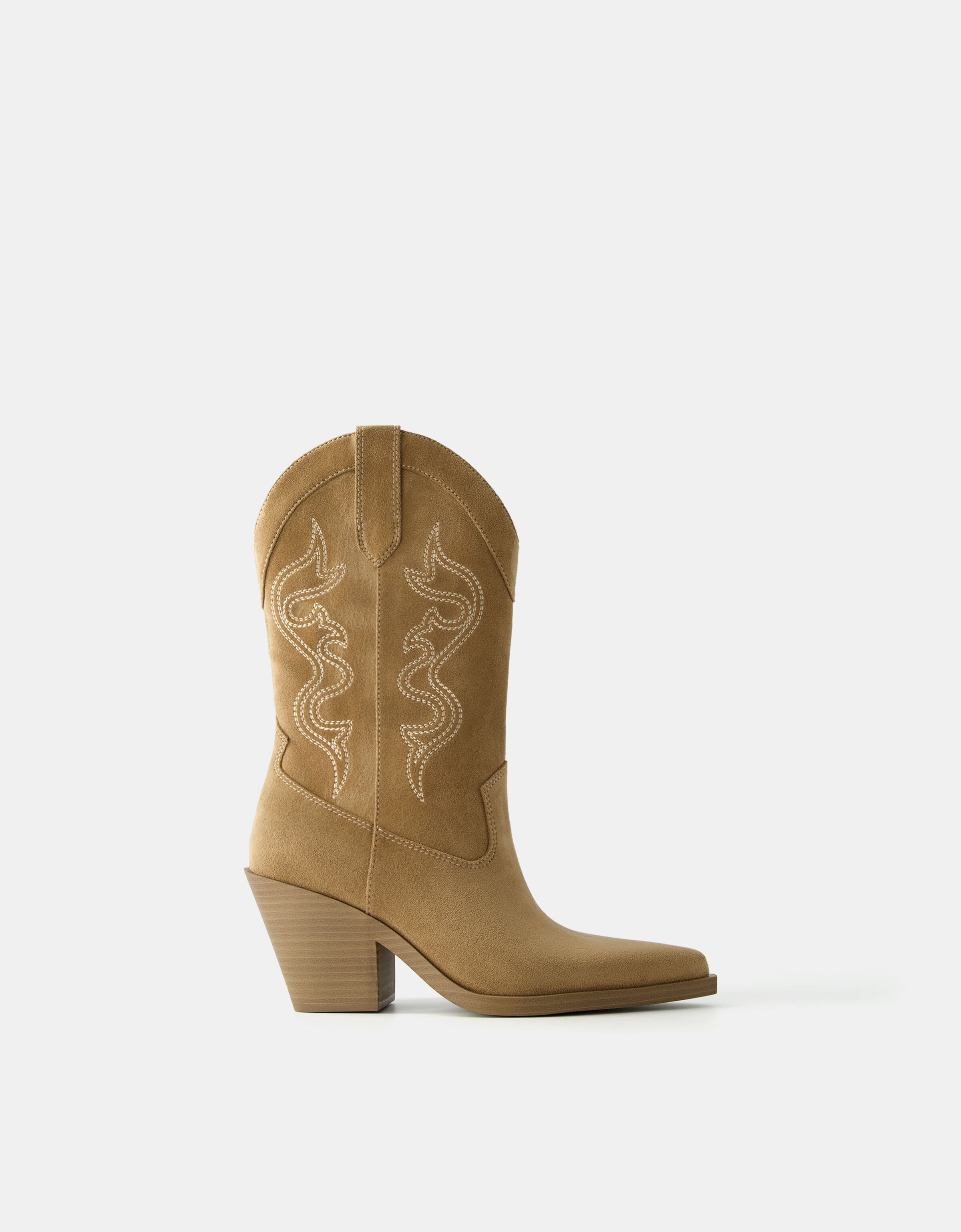 Stivali bershka 2019 sale
