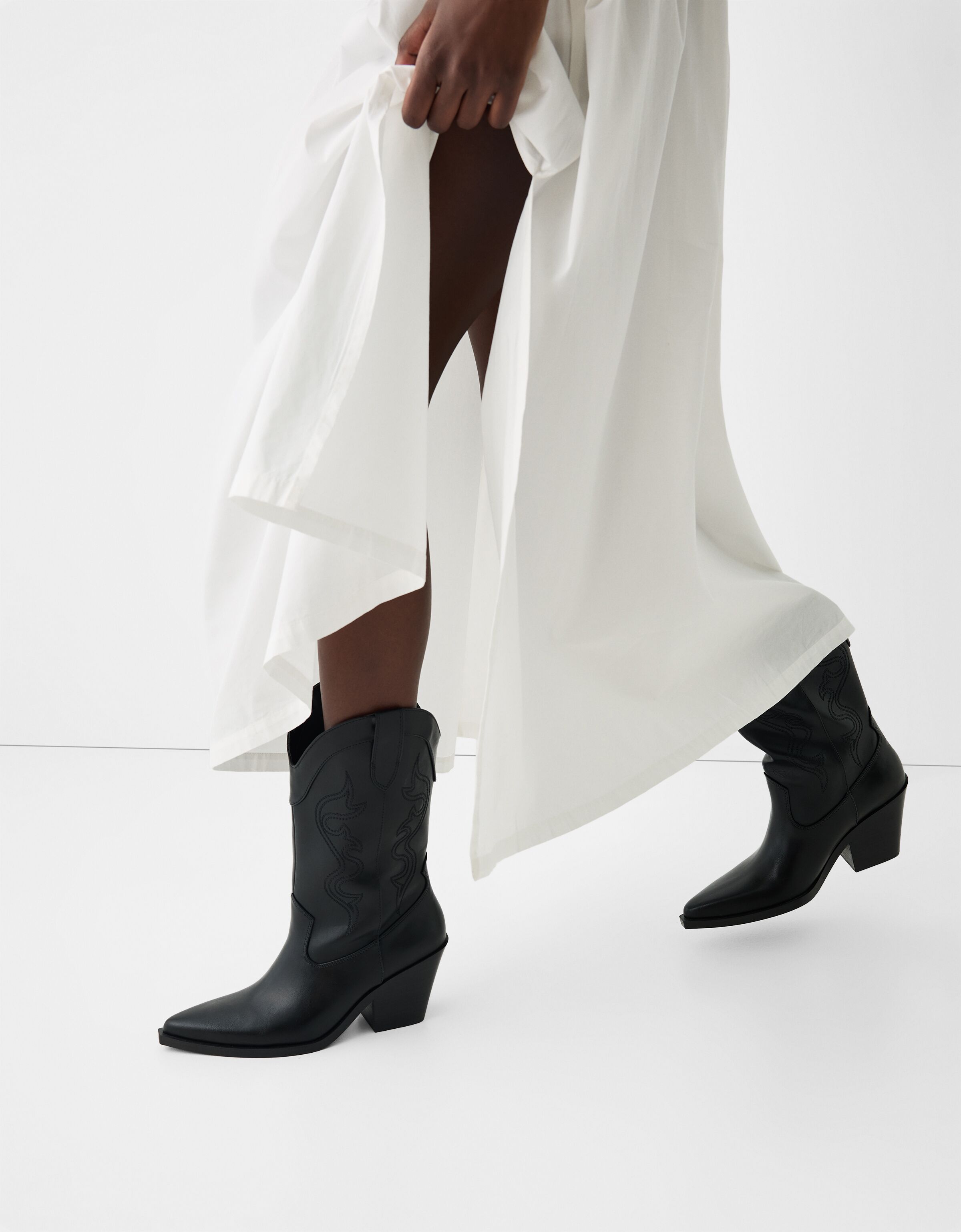 Embroidered cowboy ankle boots