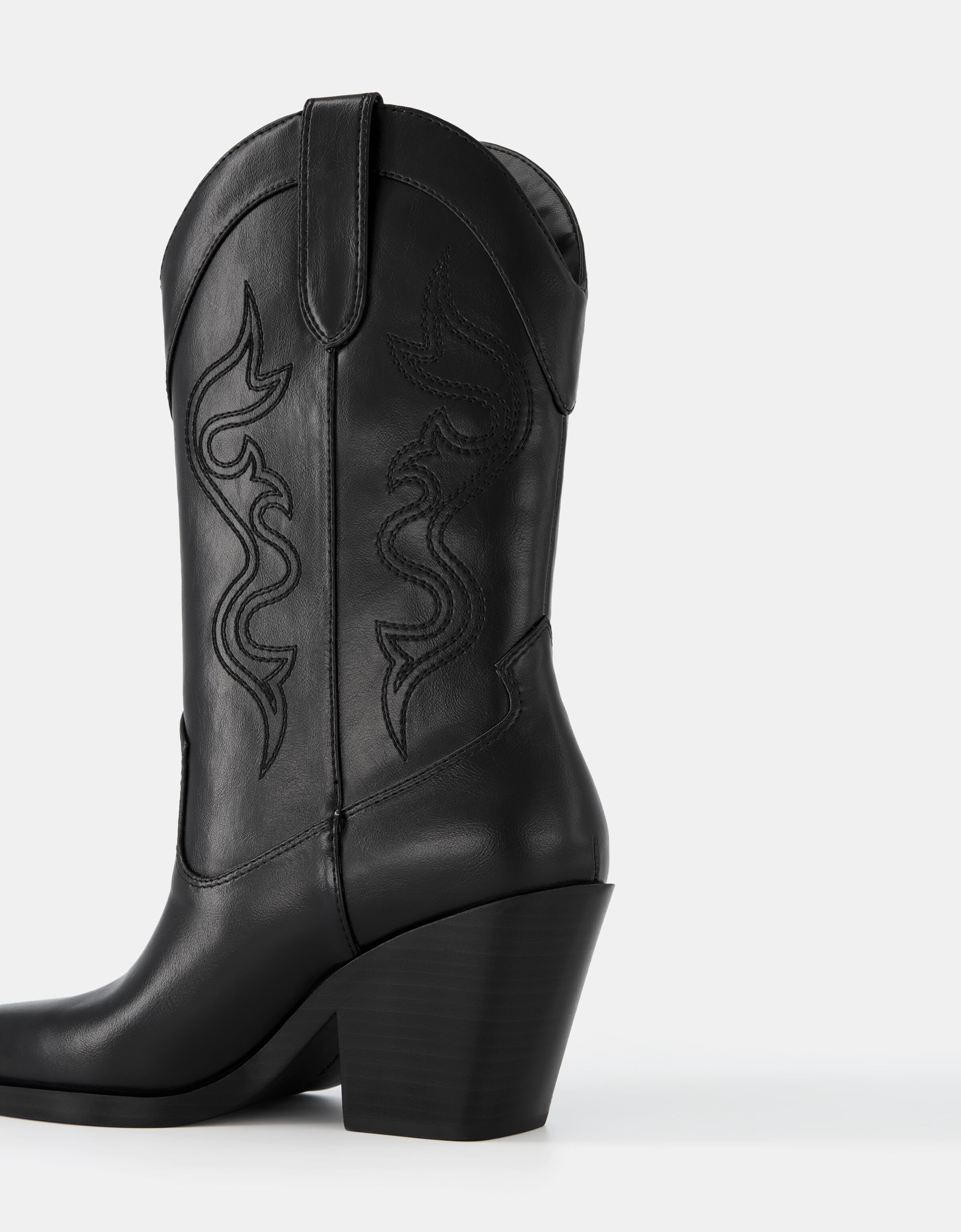 Stivali cowboy bershka new arrivals