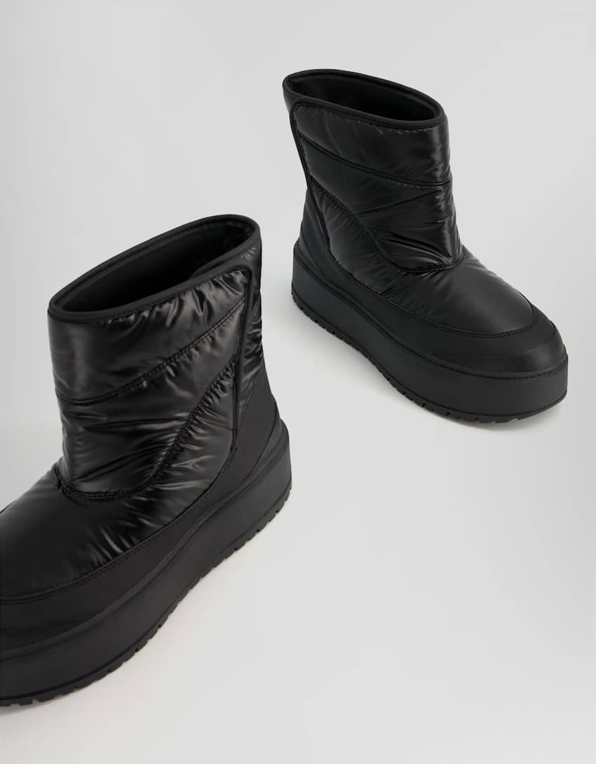 Padded platform ankle boots-BLACK-4