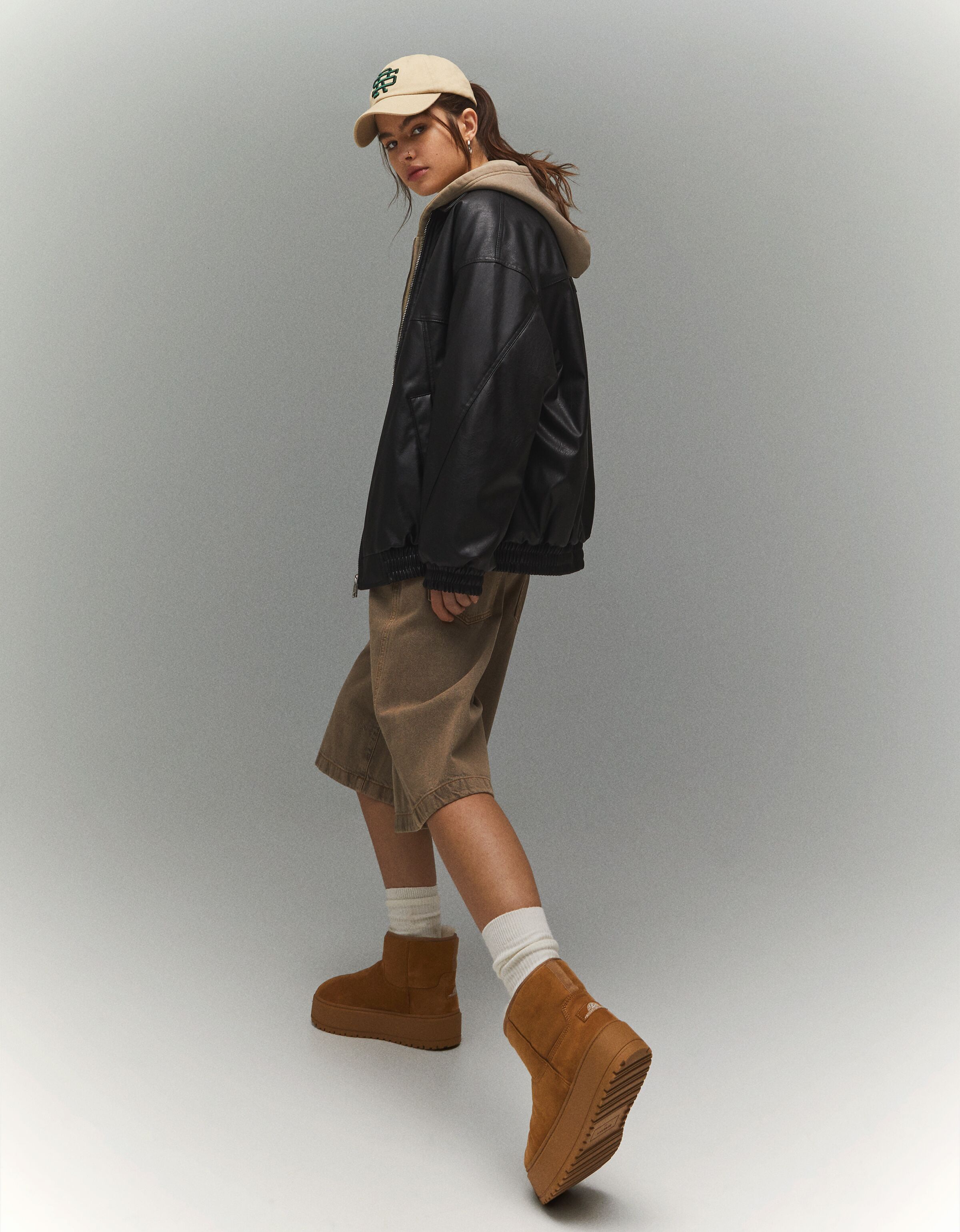 Yeezy boots 2024 with shorts