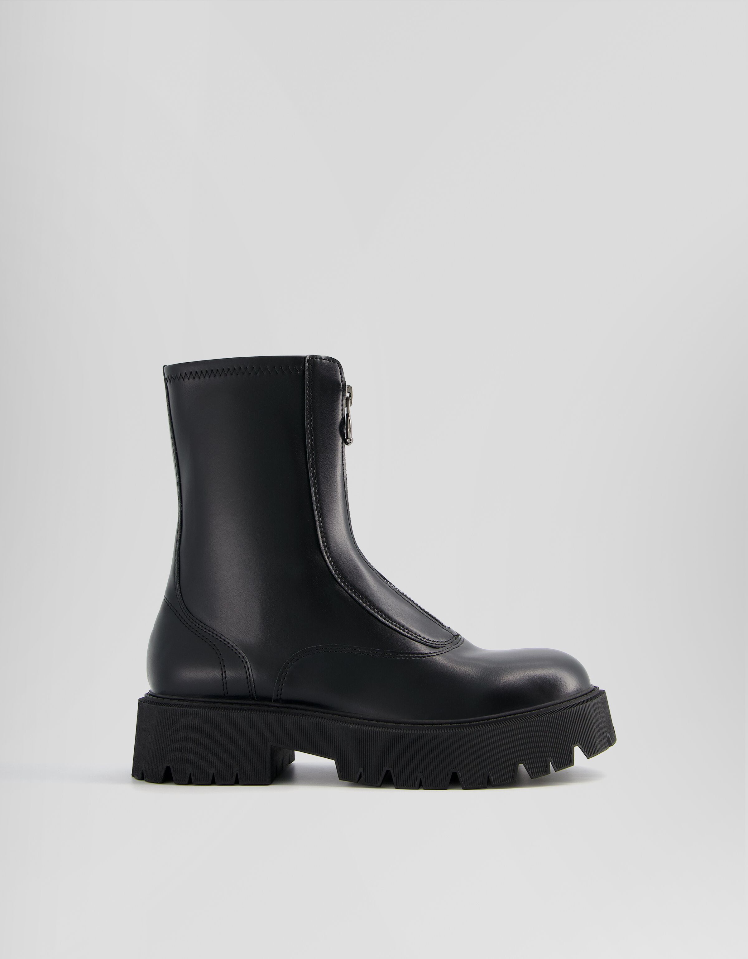 Bottes et Bottines pour Femme Nouvelle Collection Bershka