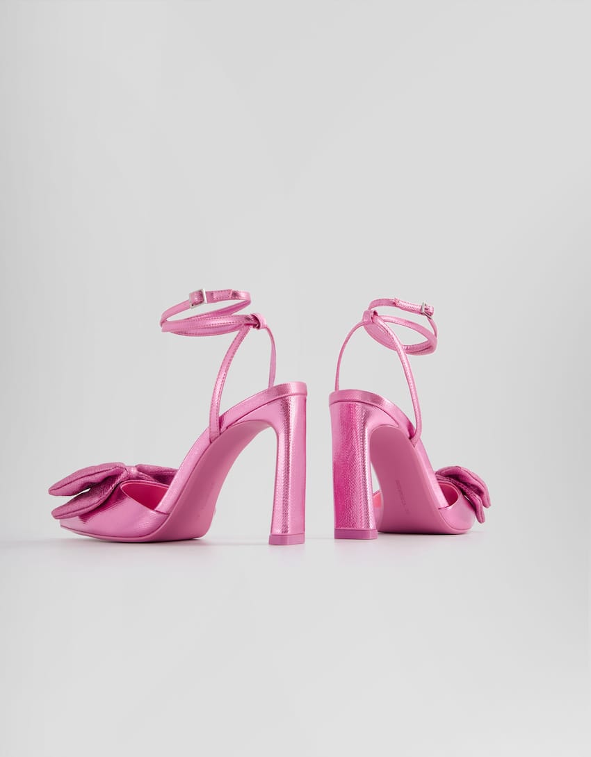 Shiny high-heel shoes with ankle strap and bow-Pink-3
