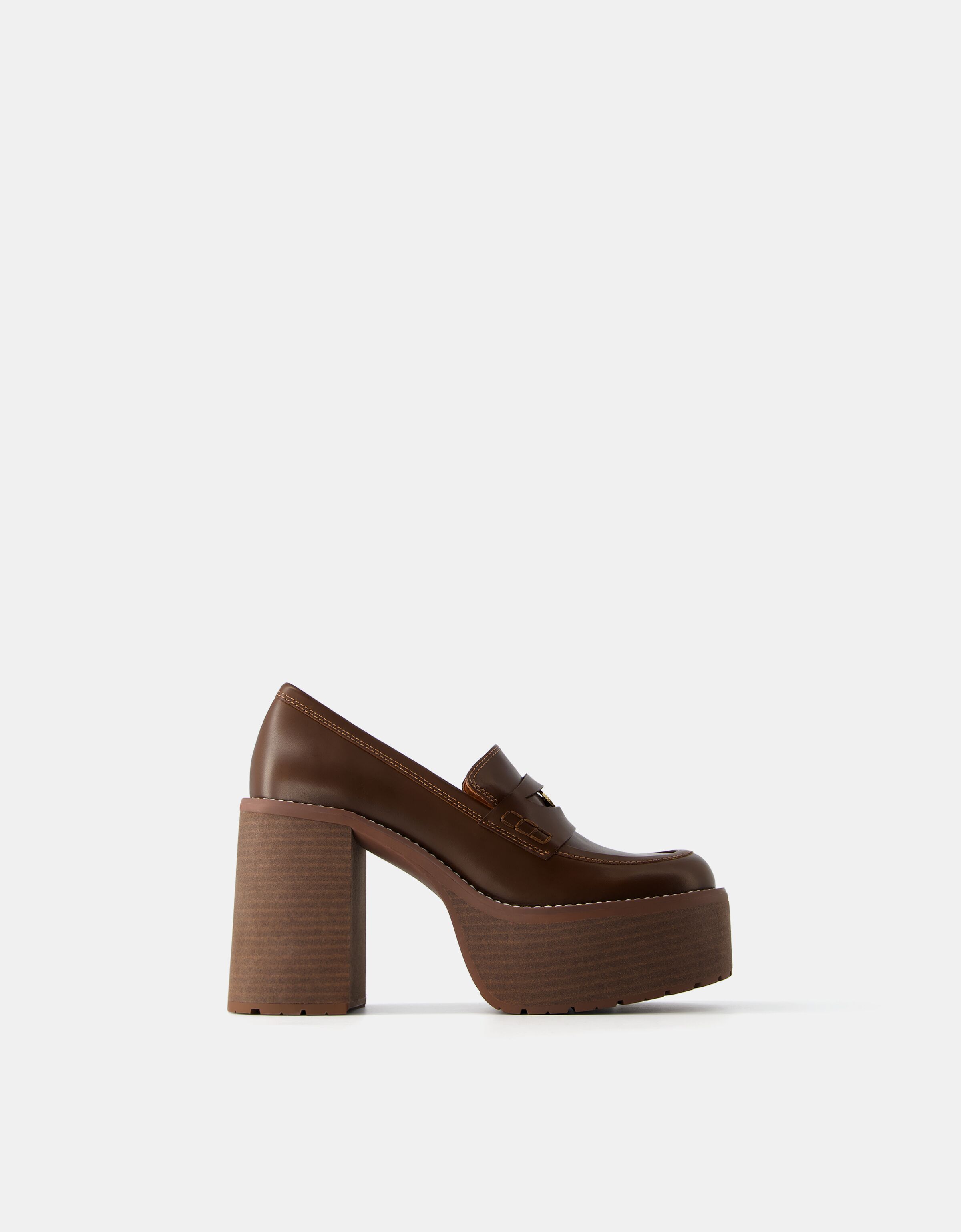 Mocassini bershka hotsell