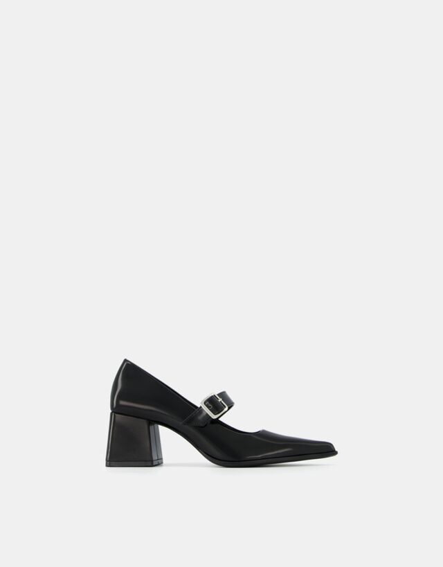 Bershka zapatos store tacon
