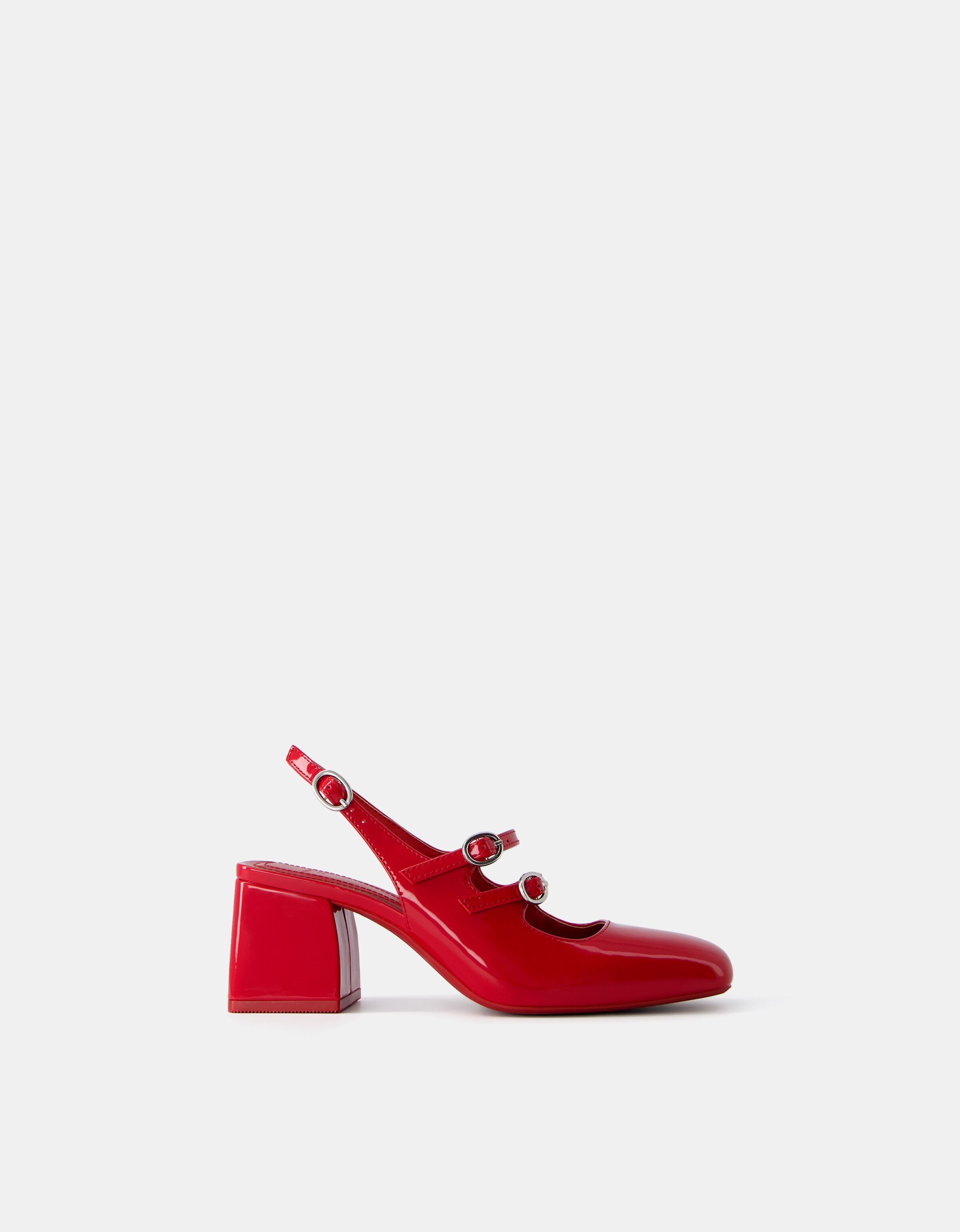 Scarpe bershka hotsell 2019