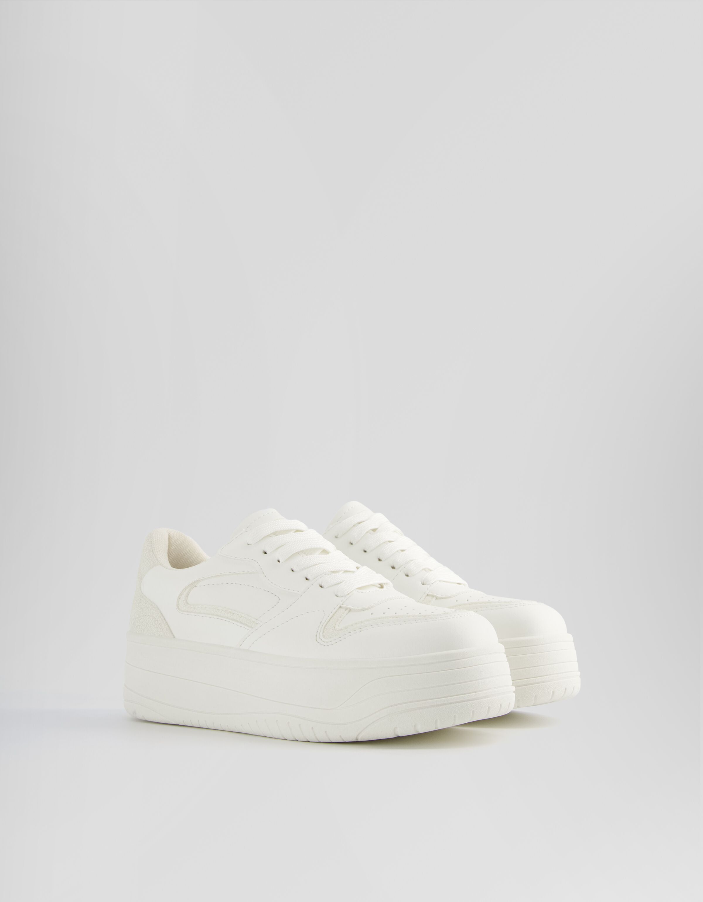 Zapatillas plataforma Mujer Bershka