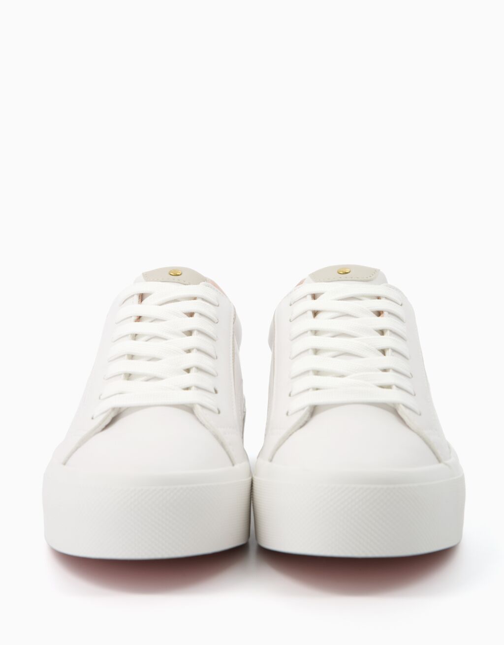 Contrast studded trainers Women Bershka