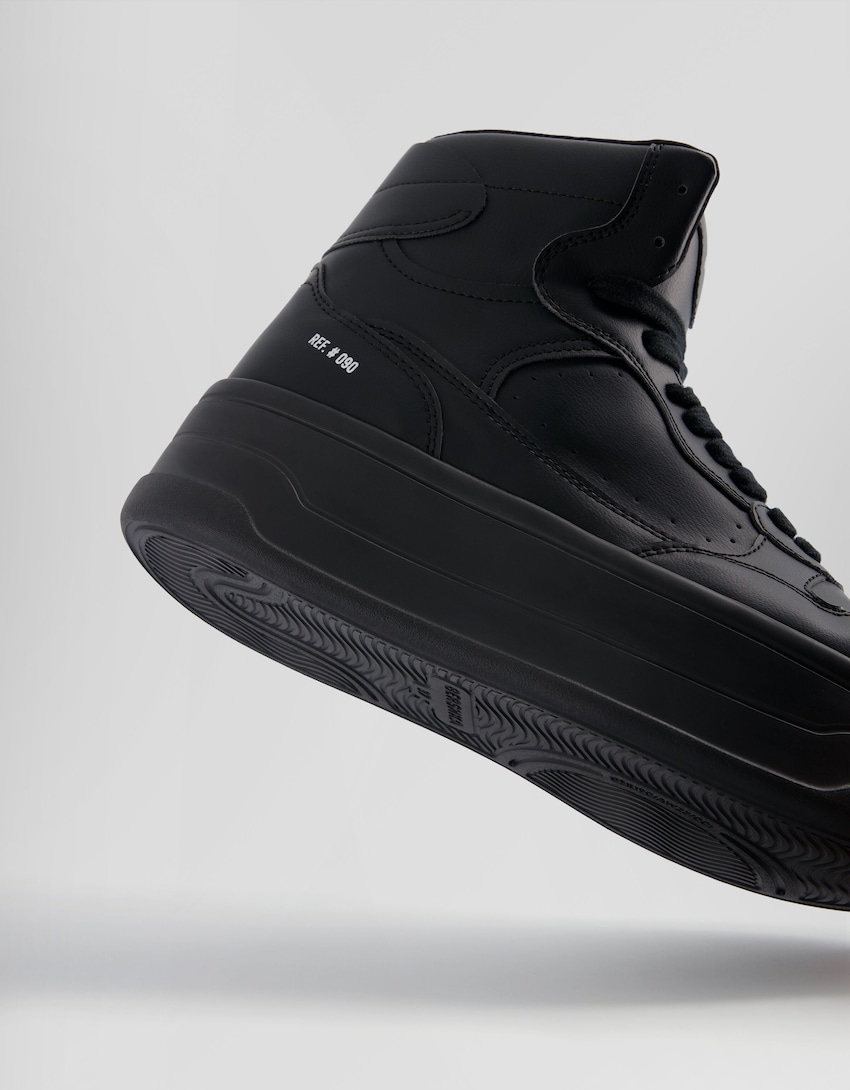 Monochrome sneakers met plateauzool-Zwart-3
