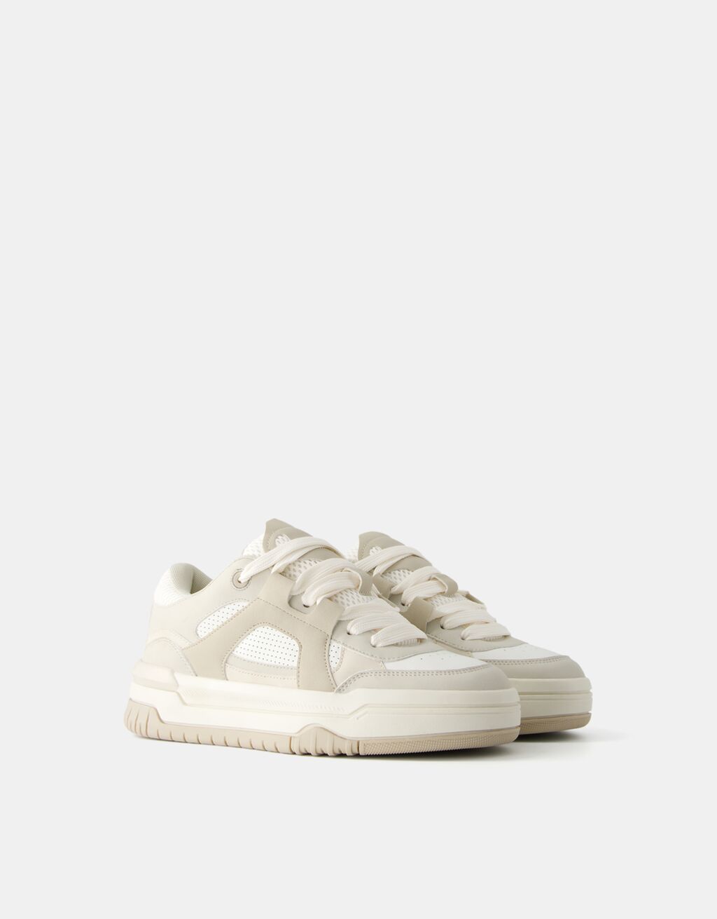 Multi layer skater style trainers