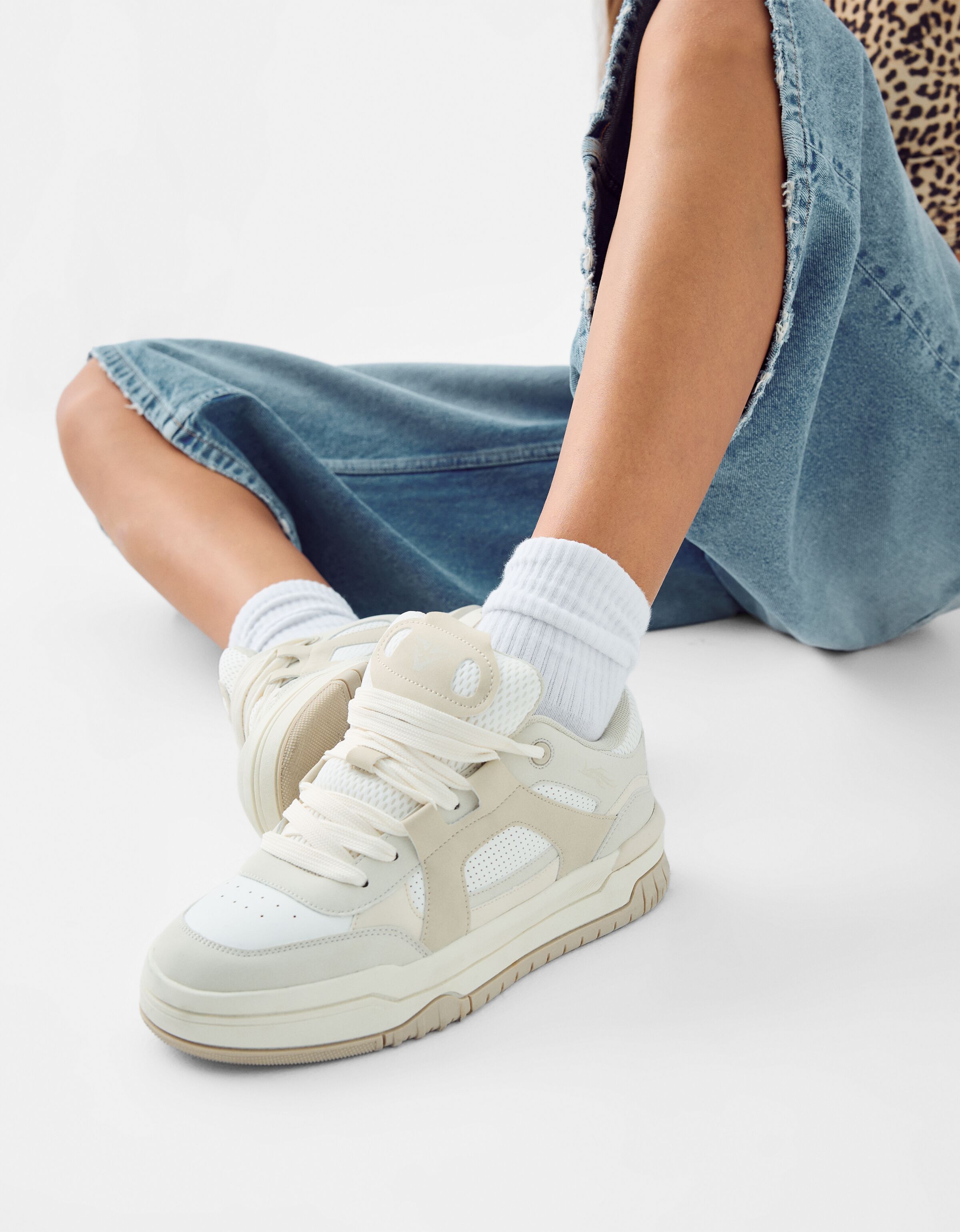 Multi layer skater style trainers