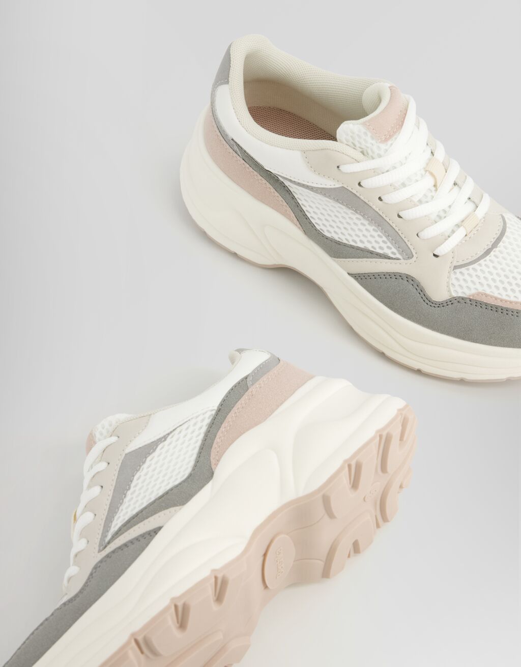 حذاء رياضي بتفاصيل نسيج شبكي-متعدد الألوان-3