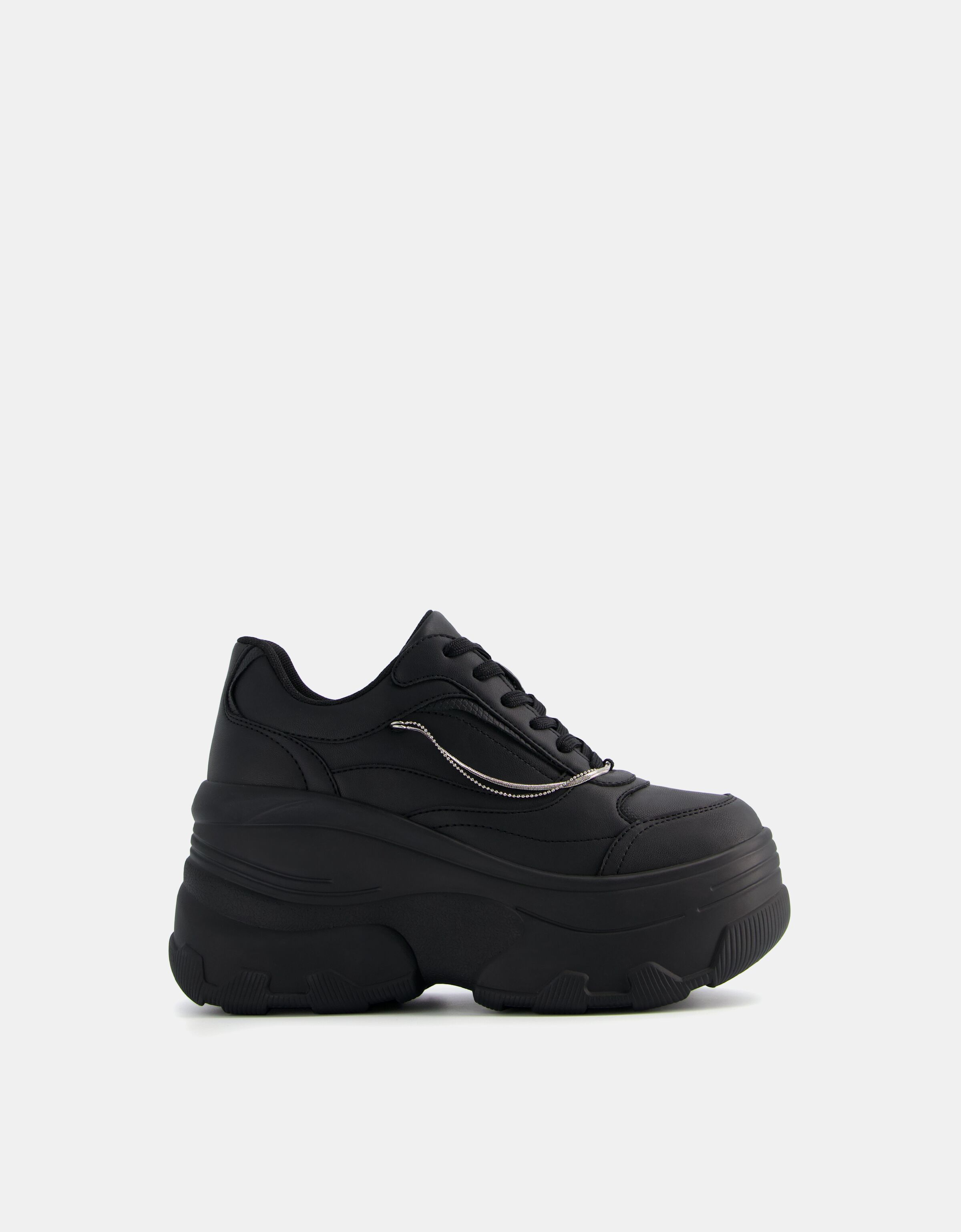Zapatillas para Mujer Nueva Colecci n BERSHKA Espa a