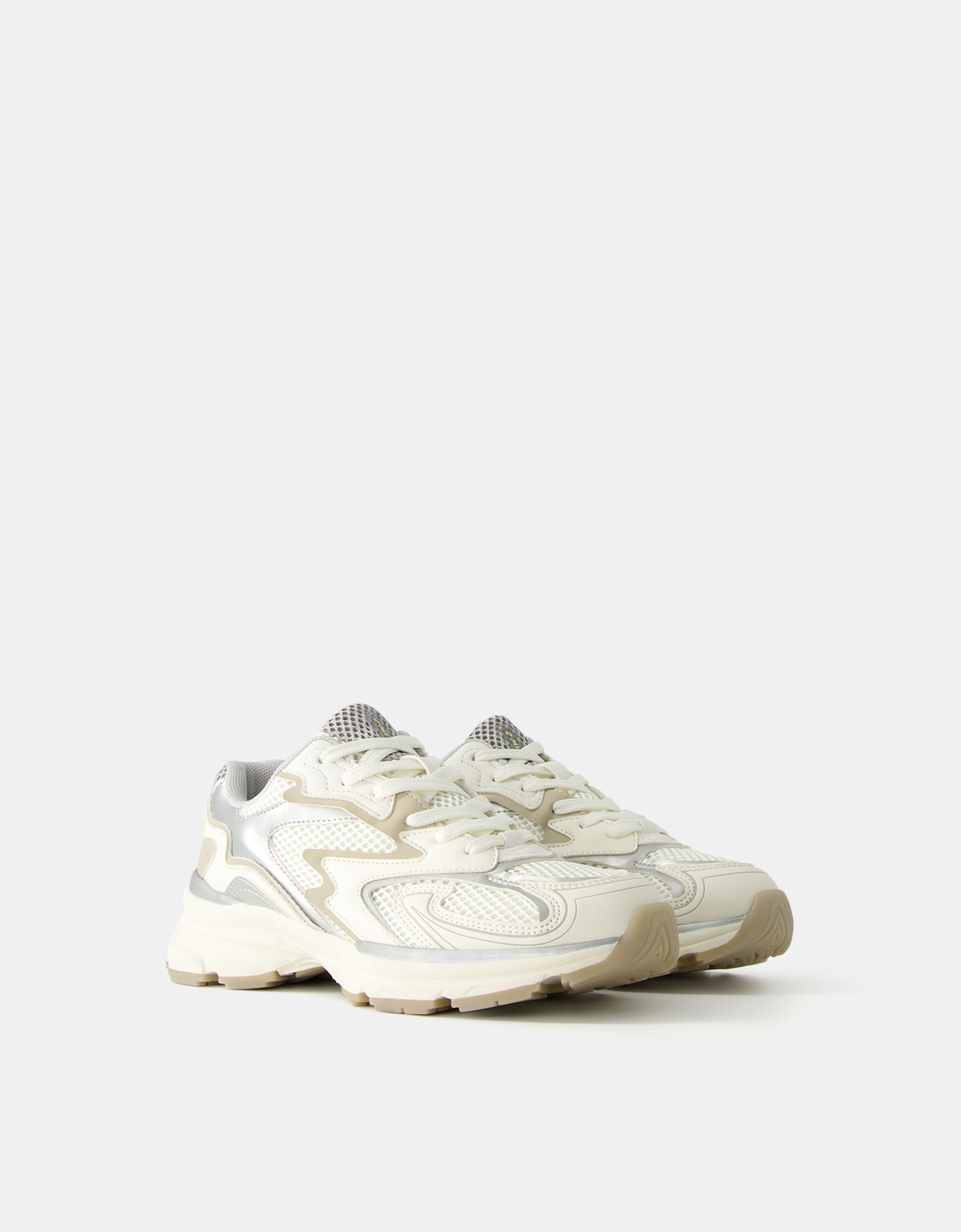 Contrast mesh trainers with metallic details