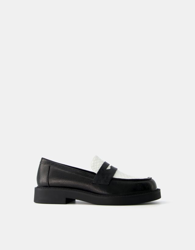 Contrast loafers