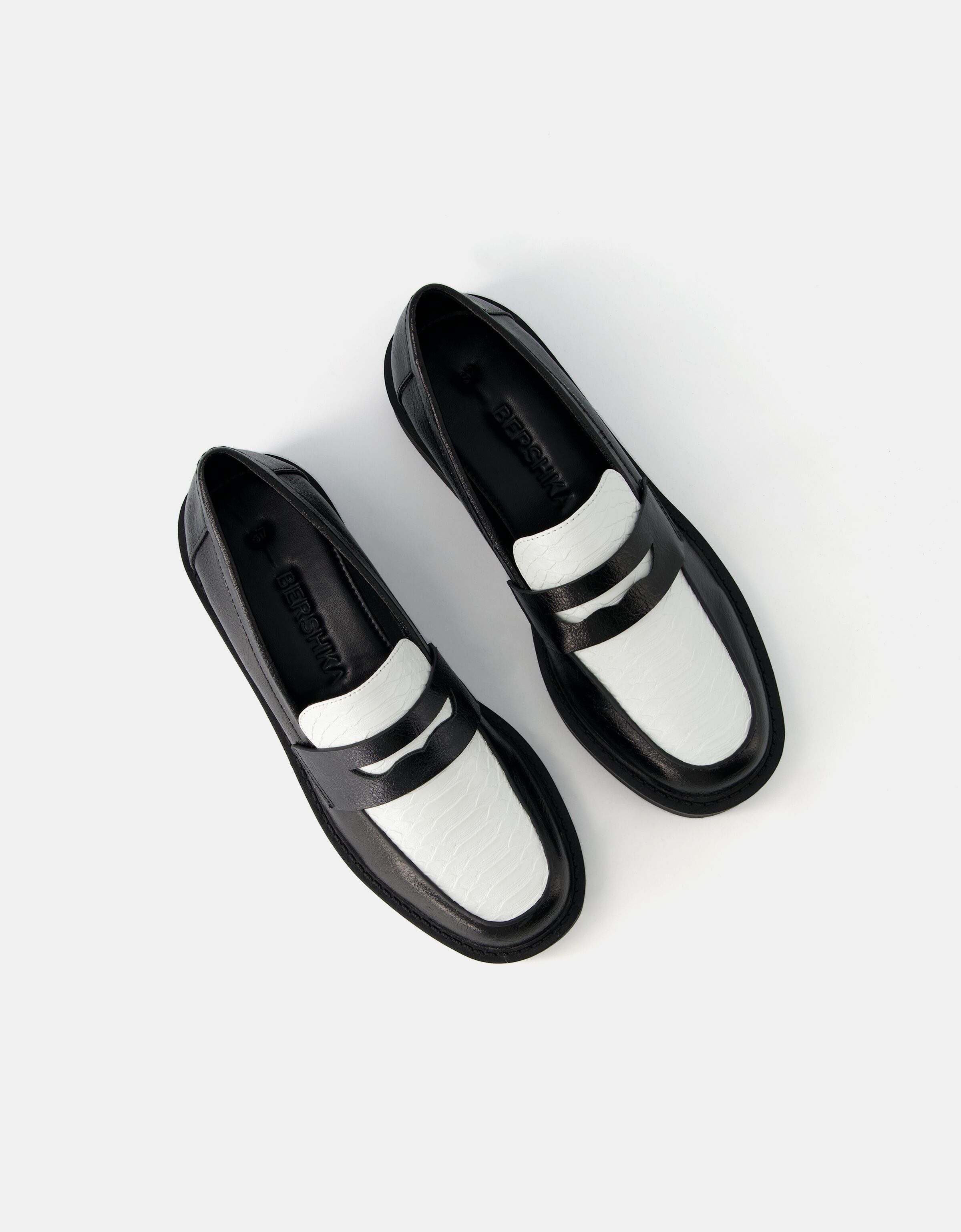 Contrast loafers Shoes BSK Teen Bershka