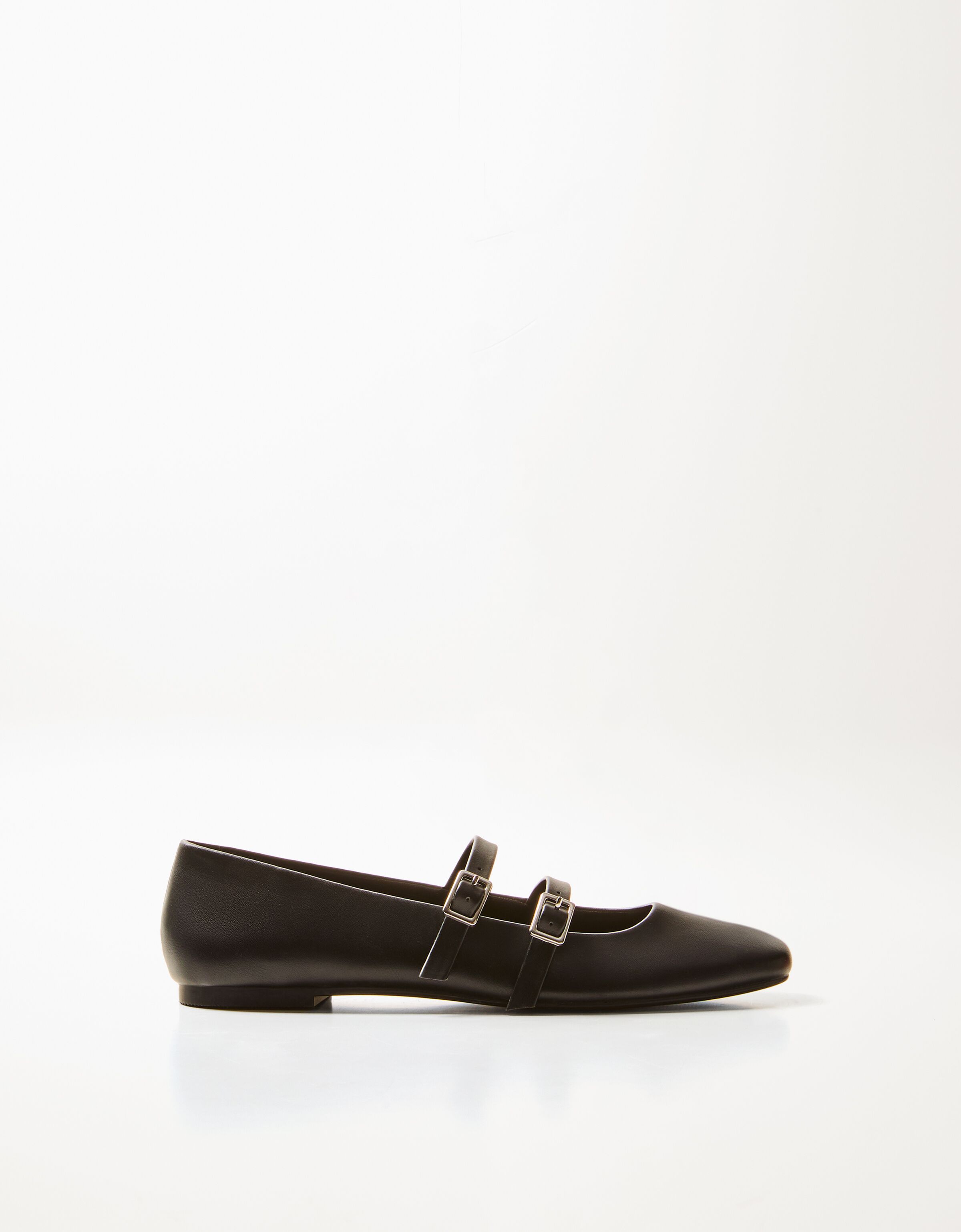 Bershka flat shoes on sale