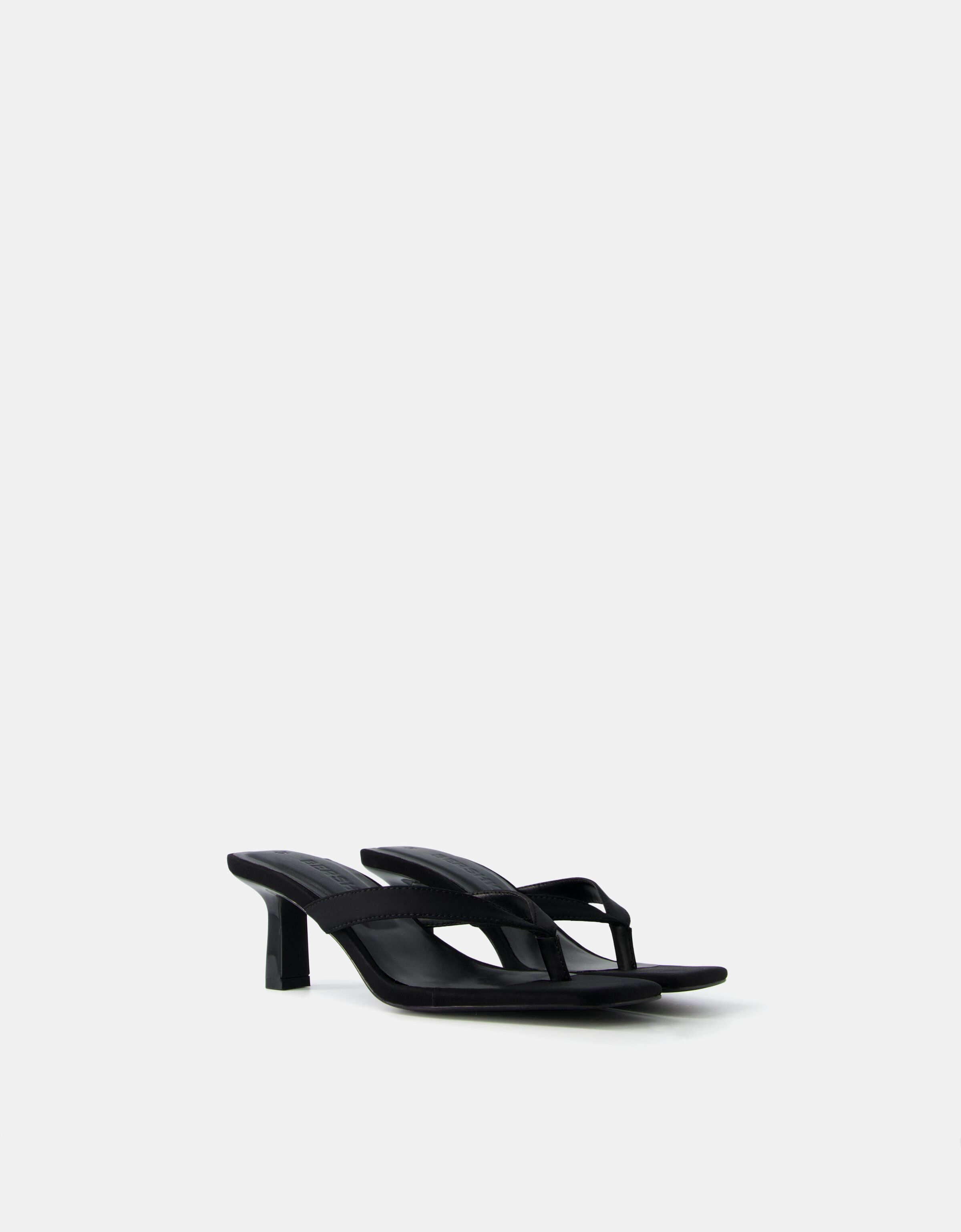 Kitten heel mule sandals. Women Bershka