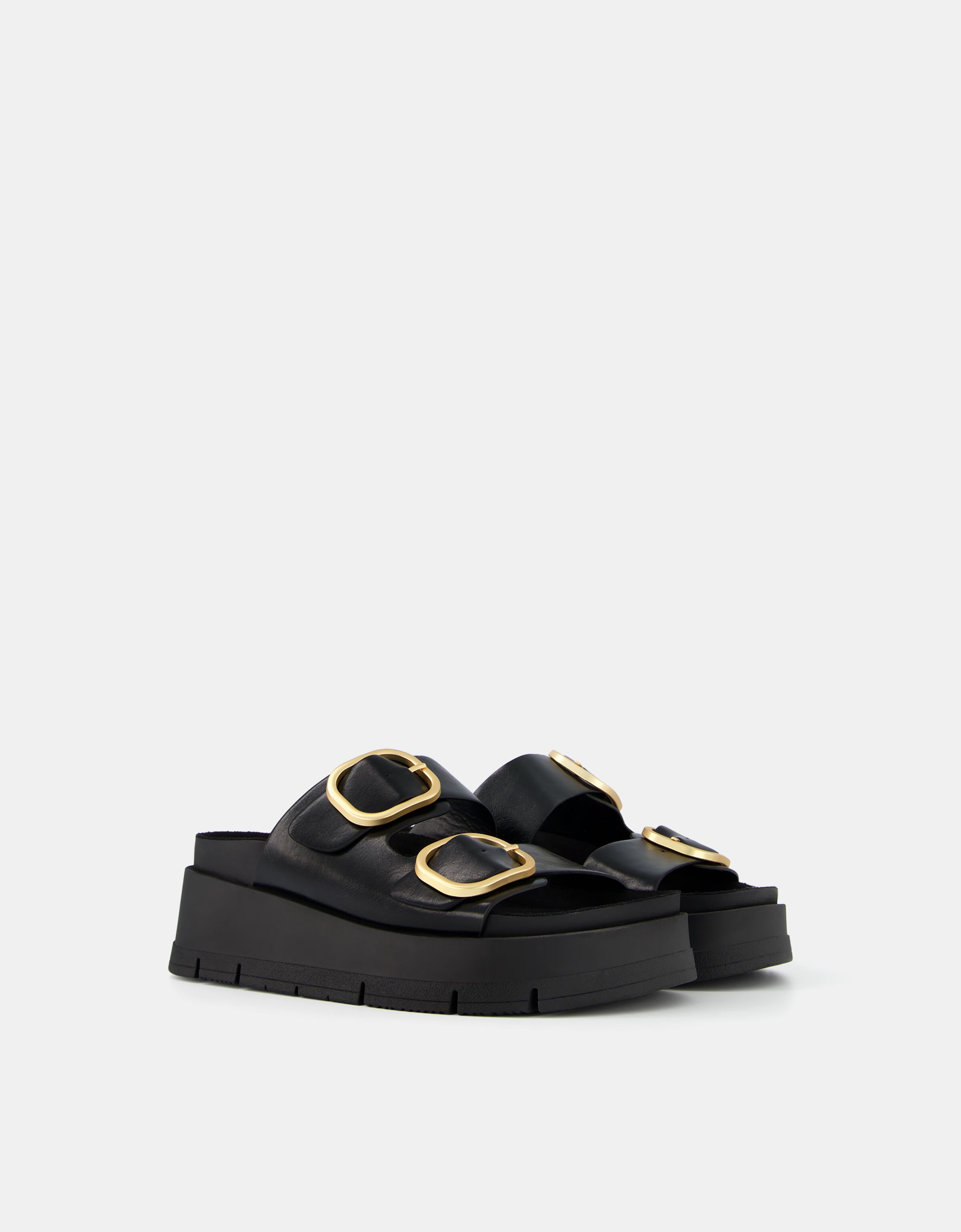Buckled platform sandals Shoes Women Bershka