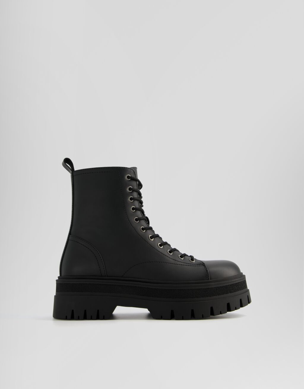 men-s-track-sole-lace-up-ankle-boots-men-bershka