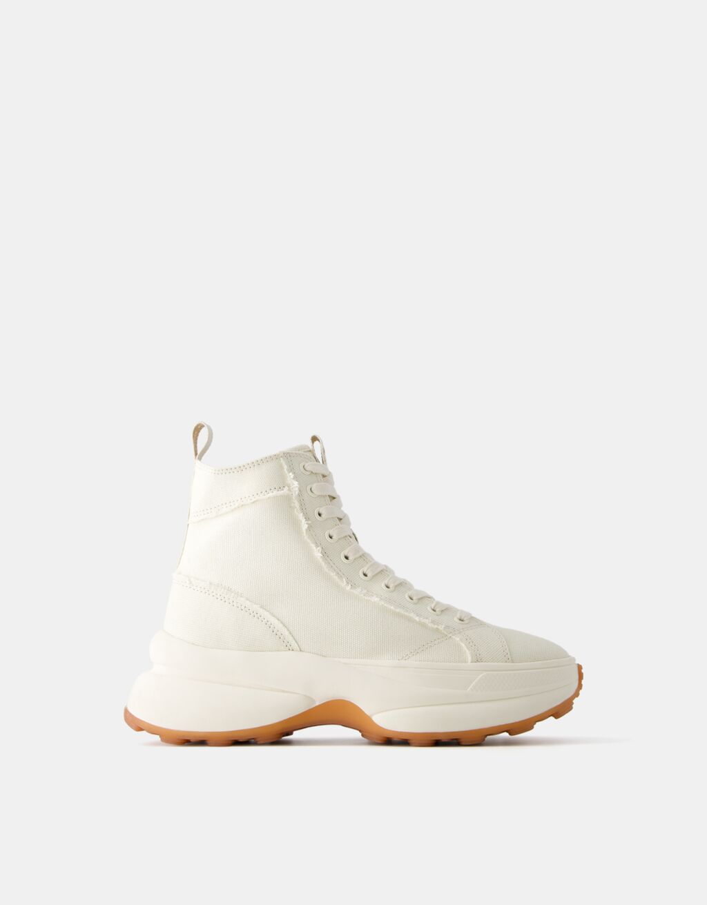 Sapatilhas abotinadas sola chunky-Cru-6